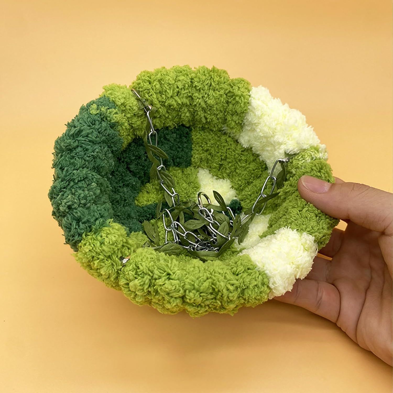 Green Plush Bird Hammock，Warm Nest，Parrot Bed Bird House，Long Tailed Parrots Breed Bird Cage Suitable for Birds, Sparrows, Hamsters, and Small Pets（32 * 17 * 2.5 Cm） image number 5