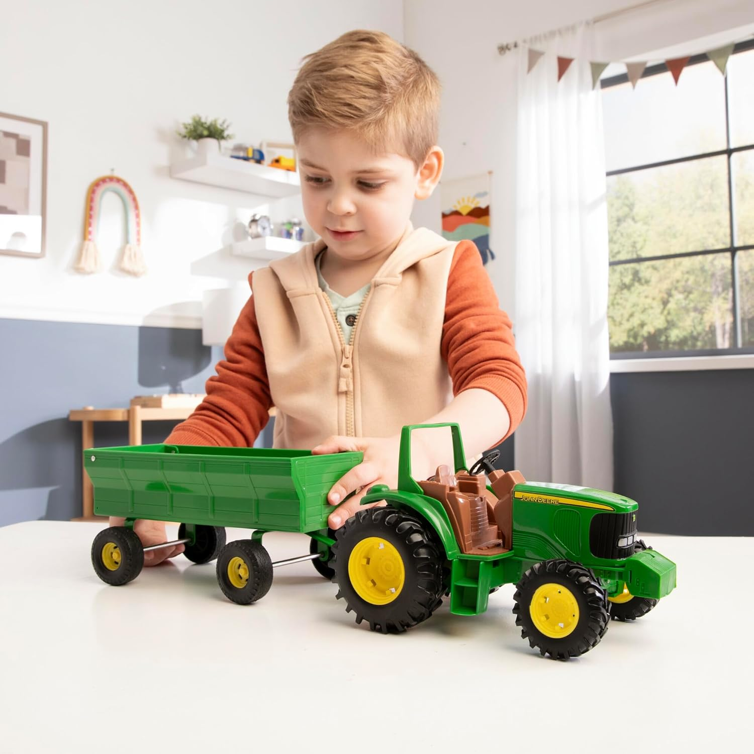 John Deere 37163P 1:16 Tractor with Flarebox Wagon image number 4