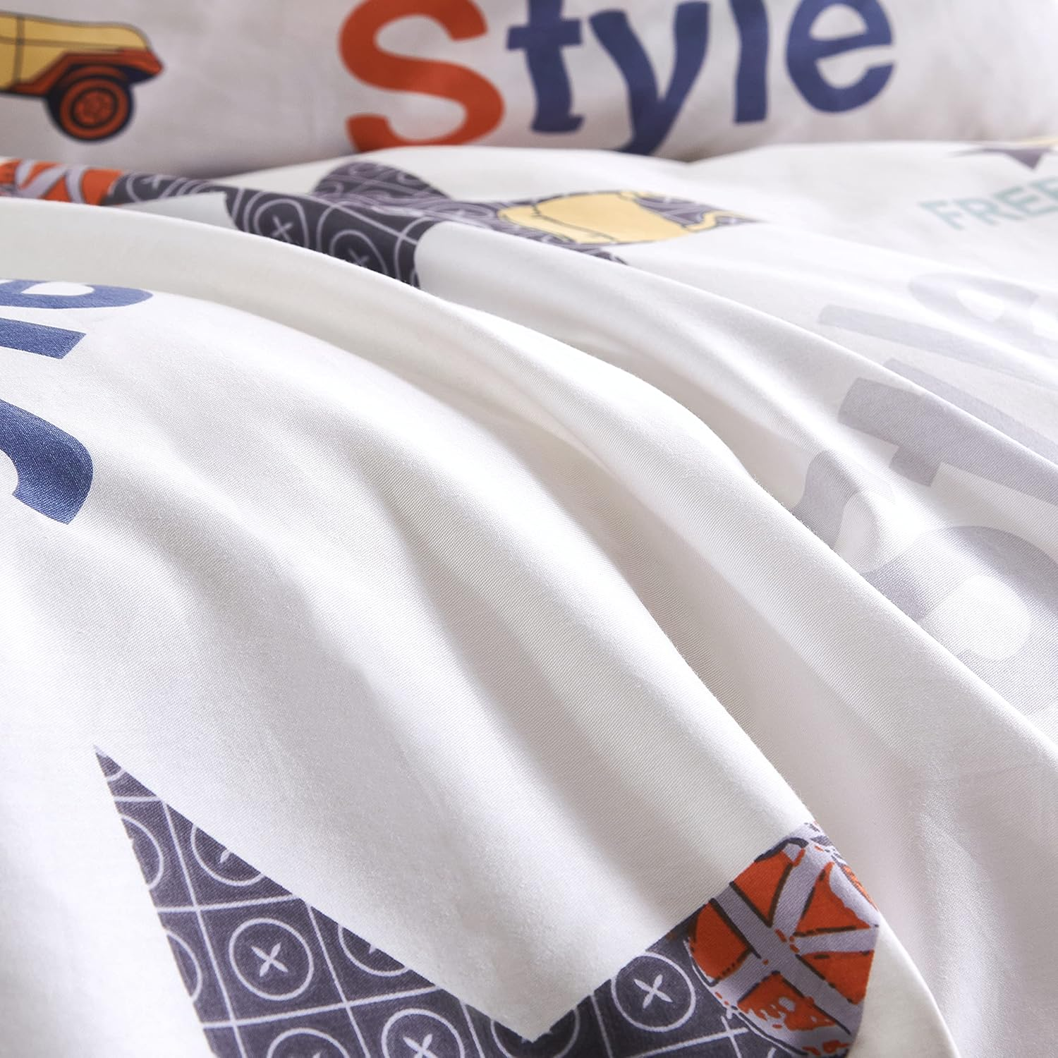 Plus Home Bedding Set for 150 Cm Bed, 3 Pieces, 100% Microfibre, Duvet Cover 240 X 270 Cm, Fitted Sheet 150 X 200 + 30 Cm, with Pillowcase 45 X 170 Cm, Design (Modern 62) (Bed 150 Cm) image number 1