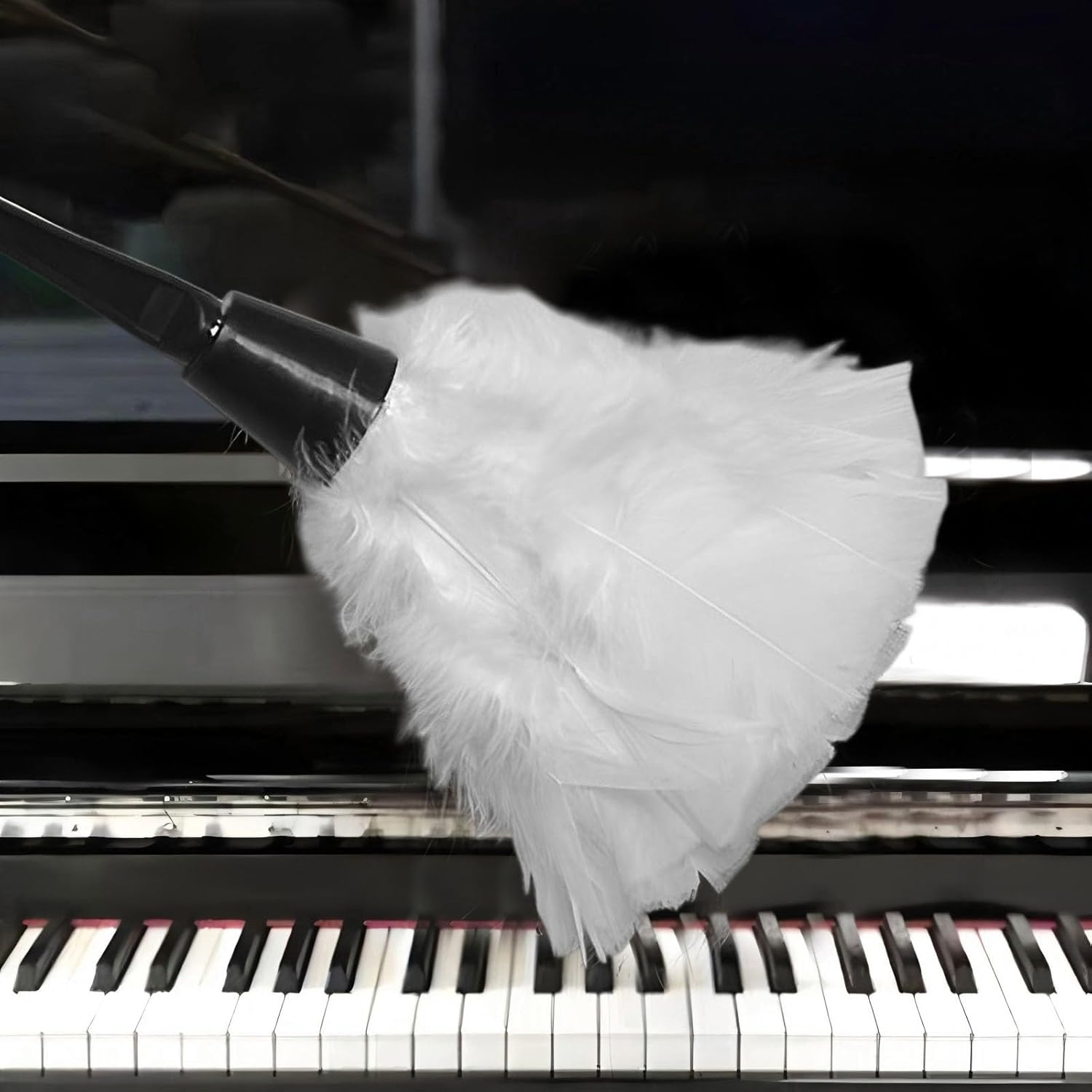 Feather Duster White, 25 CM Premium Genuine Feather Duster with Handle, Anti-Static Dusting Brush for Home,Car,Furniture & Screen Cleaning image number 3