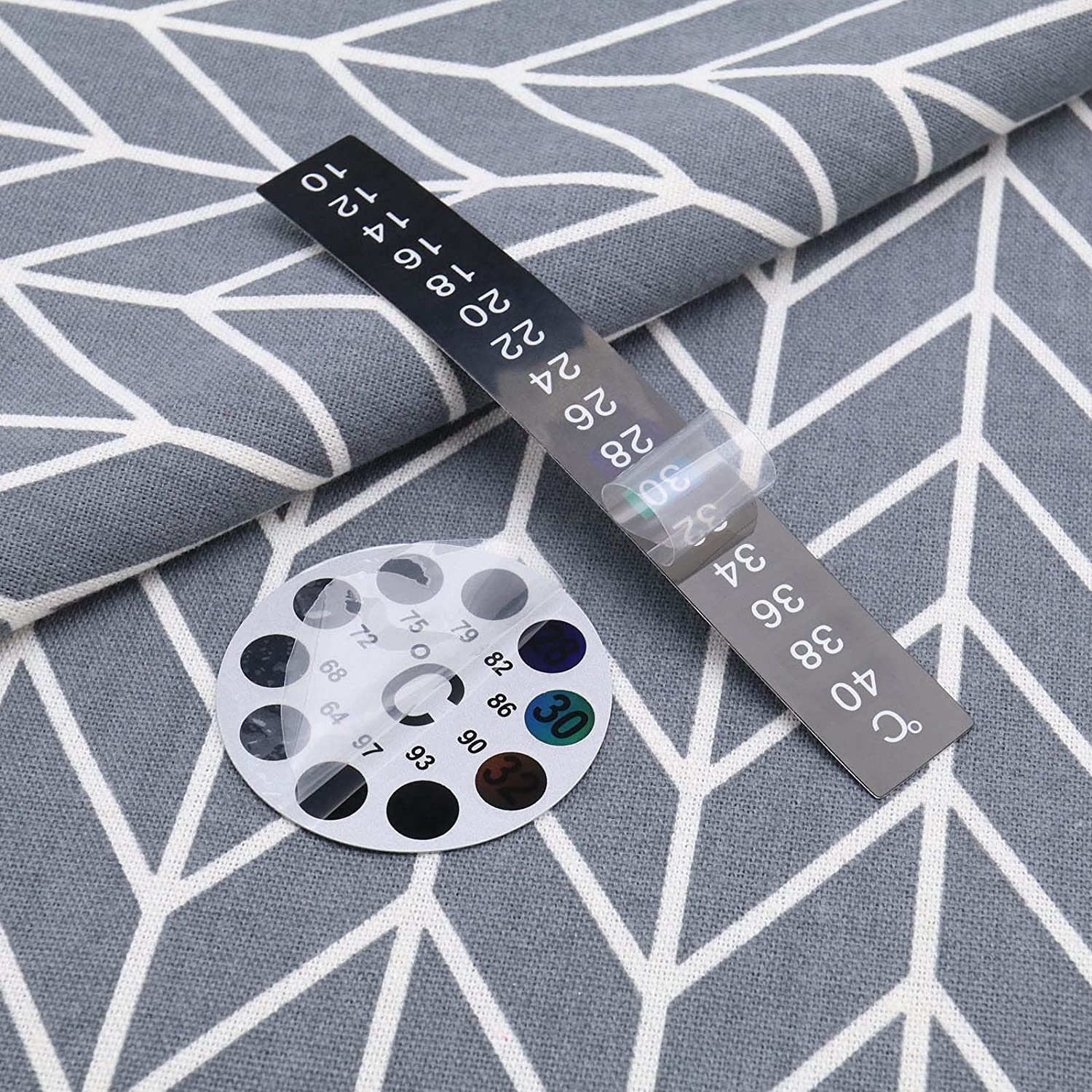 Emagtech 10PCS Thermometer Stickers Self-Adhesive Colour Change Digital Temperature Display Instant Read Temperature Stickers for Aquarium Fish Tank Milk Bottles image number 3