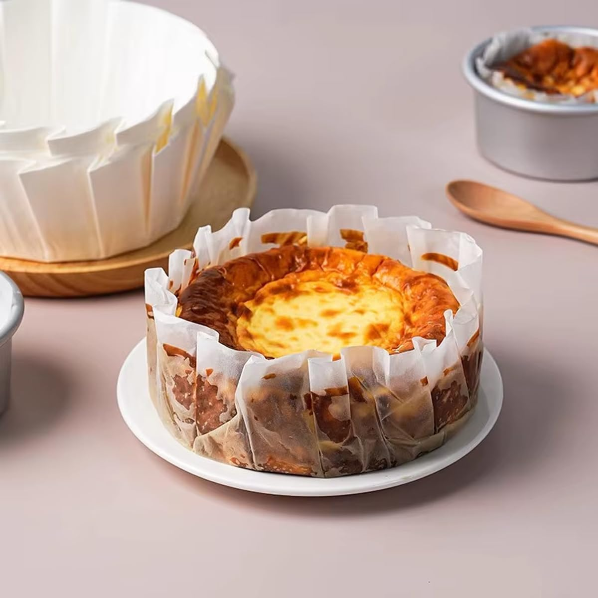 AIMALL 100PCS Non-Stick Oil-Proof Cake Paper Trays Disposable Food-Grade Baking Cups Heat Resistant Muffin Bread Pastry Serving Plates 4In & 6In round White Liners image number 5