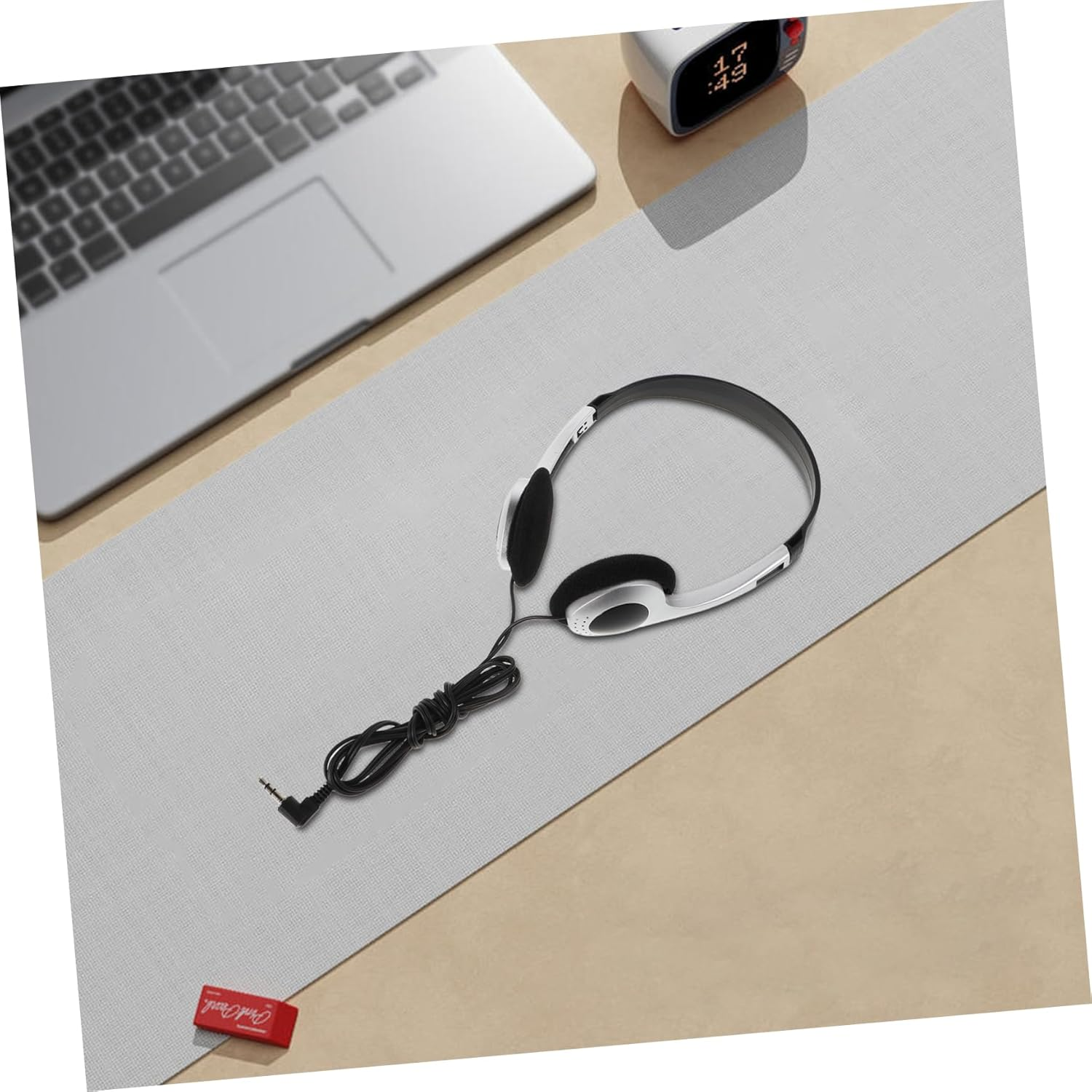 HOMSFOU Retro Wired On-Ear Headphones for Kids and Students with Comfortable Fit, Lightweight Portable Design, Usb-C Adapter Included for School, Travel, and Library Use