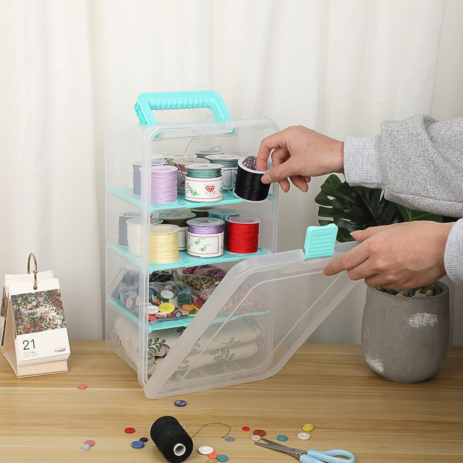 OGA Plastic Transparent Storage Box with Lid, Multi-Purpose Organiser with Carry Handle and 3 Removable Compartments, Dustproof Box for Crafts, Crafts (35.2 X 20 X 15.8 Cm) Modern Home Decoration image number 6