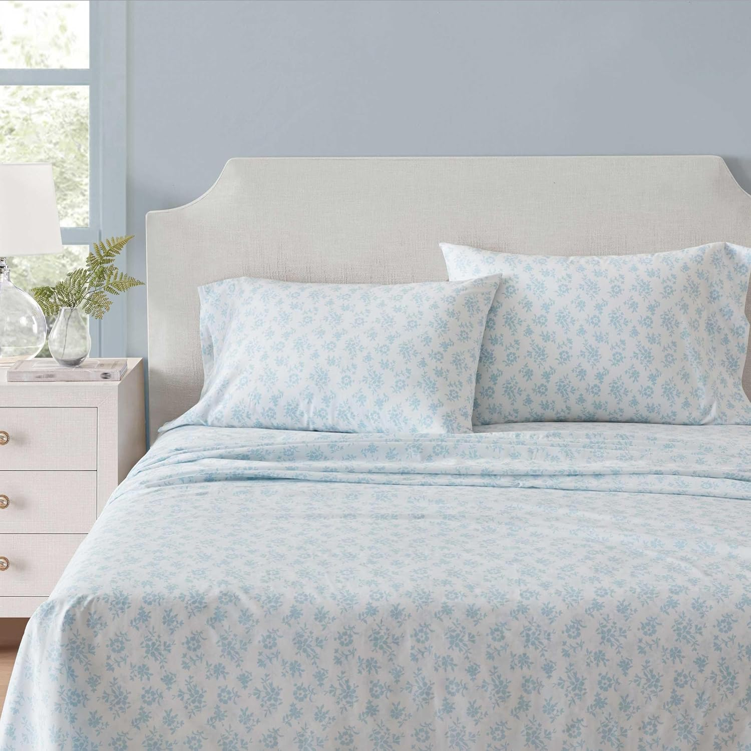 Martha Stewart - Queen Size Sheets Set, Crisp & Tailored Cooling Sheets W/A Naturally Smooth Cotton Percale Lightweight Feel - Bed Sheets with Matching Pillowcases & Fitted Sheet (Small Gingham Pink)