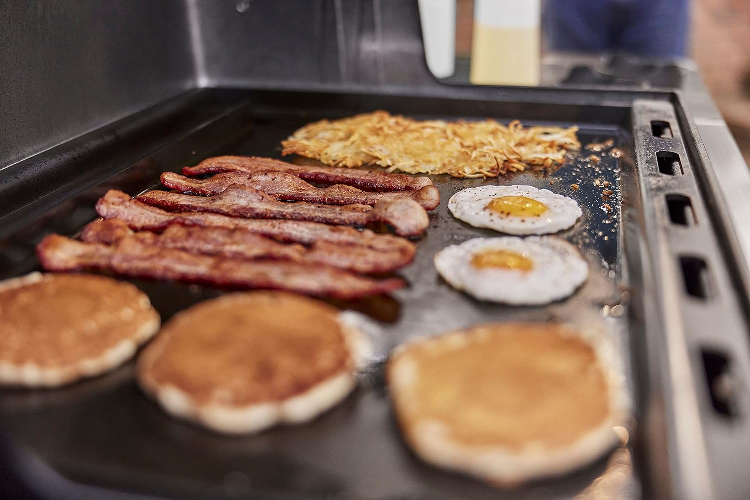 Weber Full Size Rectangular Griddle, Spirit 300 Series, Carbon Steel, Black image number 5