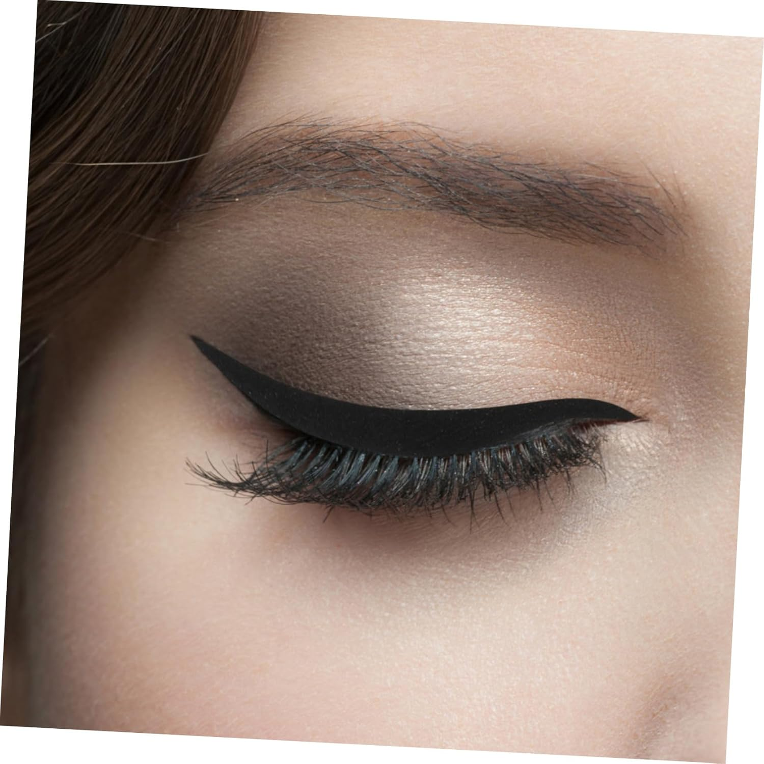 WRITWAA 80 Pairs Reusable Eyeliner Stickers for Eye Makeup Accessories Lightweight Comfortable Fit Temporary Eye Liner Stickers