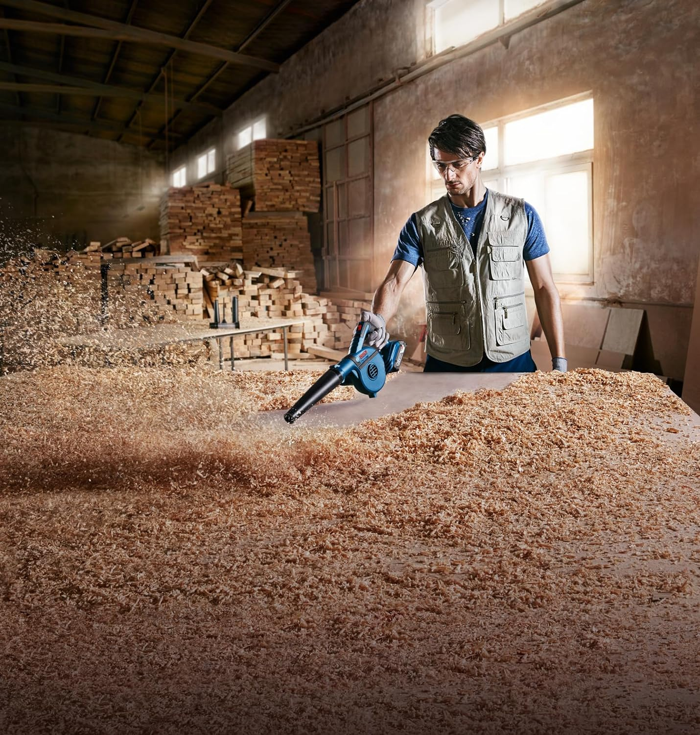 Bosch Professional 18V System Cordless Workshop Blower GBL 18V-120 (270 Km/H Airflow Speed, Incl. 4X Accessories, without Batteries and Charger, in a Box) image number 5