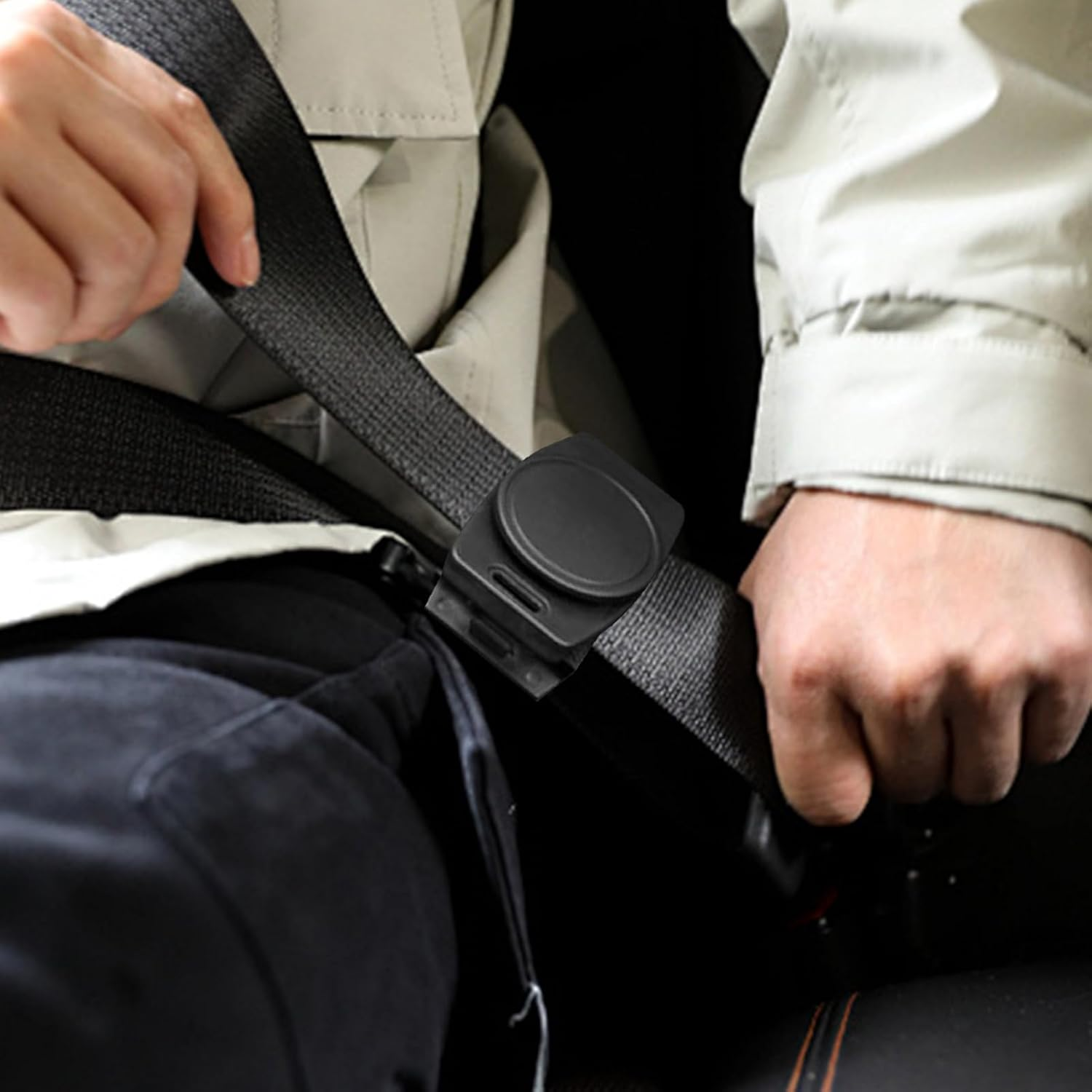 Universals Car Seat Belt Clip, 2PCS Ergonomic Car Seat Belt Adjuster, Vehicle Seatbelt Clips for Kids Adults, Vehicle Seats Belts Adjusters Stopper Clips, for Cars Seats Accessories image number 1