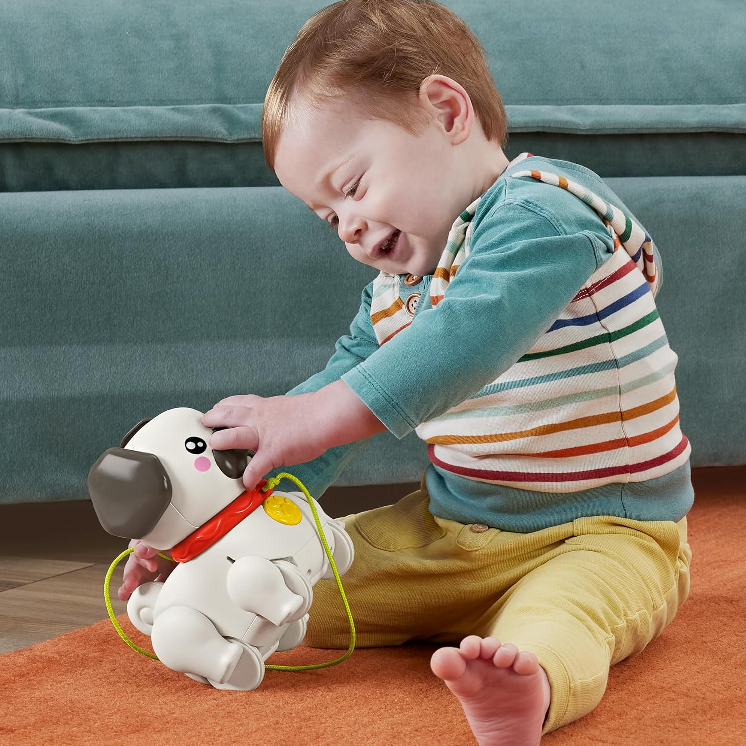 Fisher-Price Baby & Toddler Pull Toy FP Pets Walk-The-Pup-Pug with Motion & Sounds for Kids Ages 12+ Months image number 3