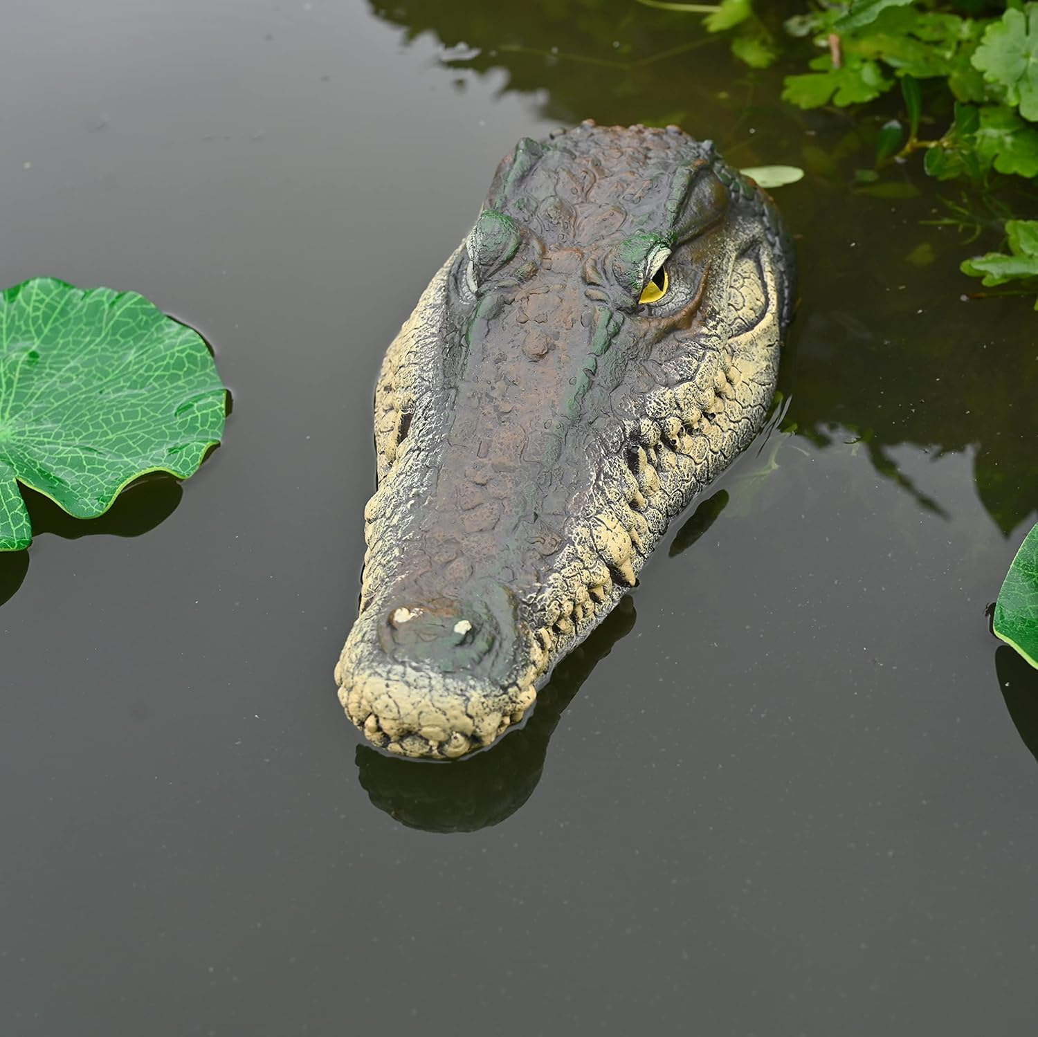 Floating Alligator Head Decoy, Pond Accessories Alligator Pool Float, Fake Gator Head, Duck Deterrents for Pool and Pond, Outdoor Pool Decor Crocodile Head for Decorations - Yellow Eyes image number 2
