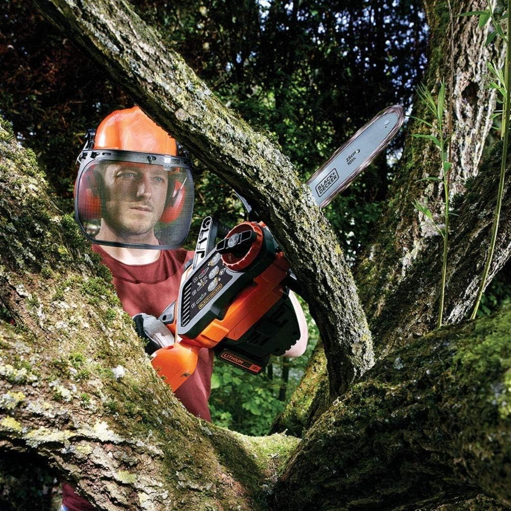 BLACK+DECKER 18V Lithium-Ion 25Cm Chainsaw Kit 2.0Ah image number 2