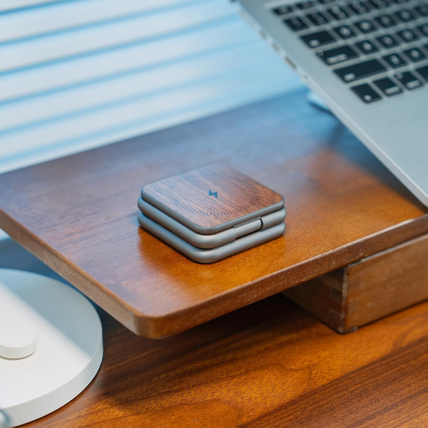 KU XIU X40 Magnetic Wireless Charger, 3 in 1 Wireless Charging Station for Apple Devices, Foldable Portable Fast Charging Stand for Iphone 17/16/15/14/13/12 Pro Max & Apple Watch, Airpods - Wood Grain image number 4