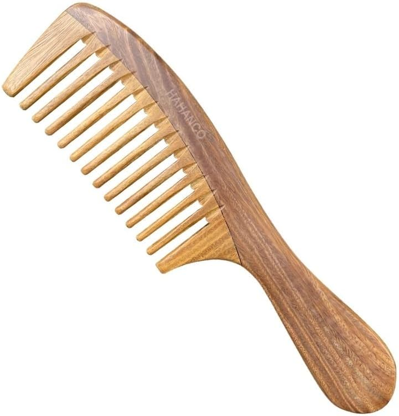 Handcrafted Green Cypress Wood Comb &ndash; Wide Teeth, Aromatic & Ergonomic Handle image number 5