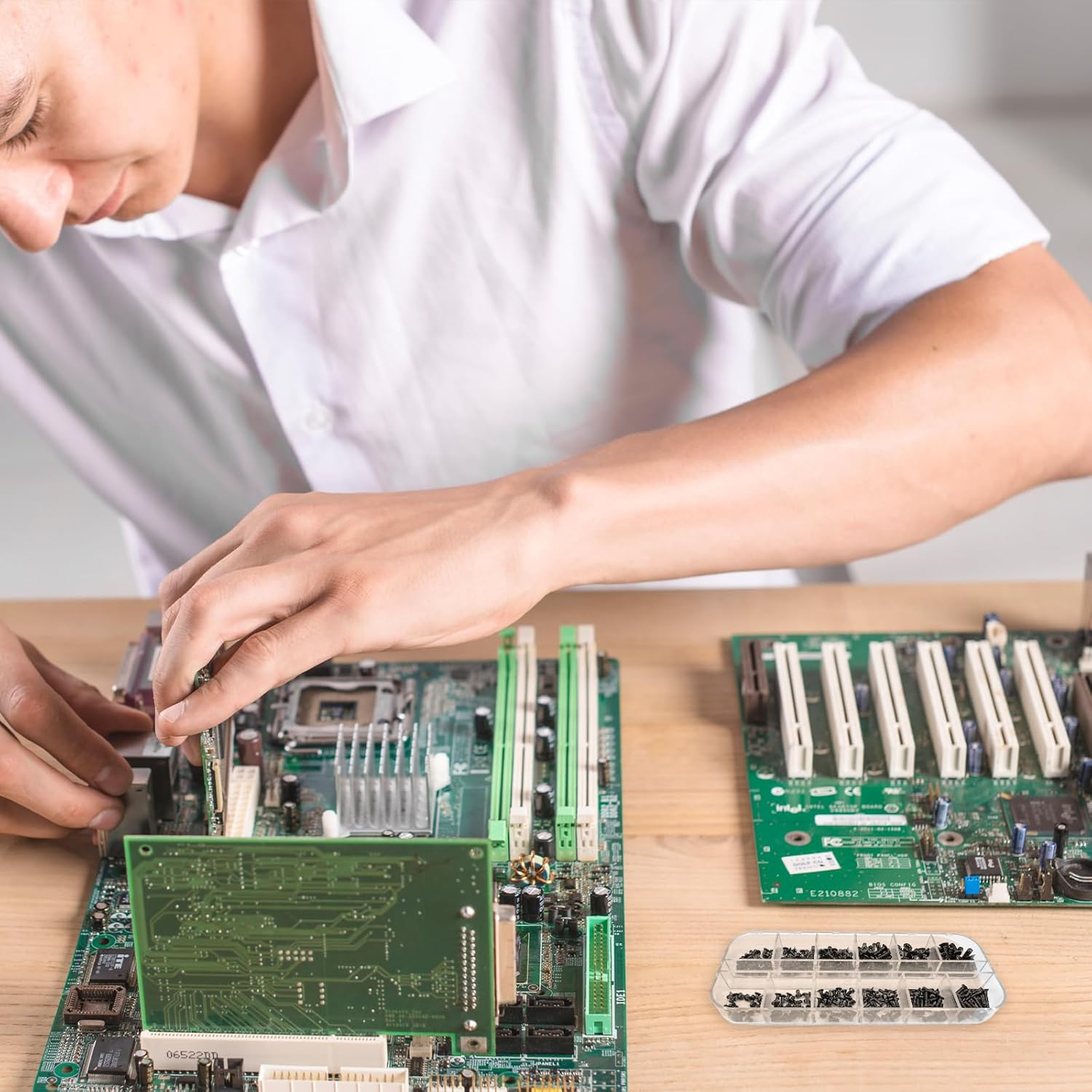 TEAONE Laptop Screw Set, 240 PCS M2 M2.5 M3 Replacement Screw Kit for Electronic Repair (12 Types) image number 2