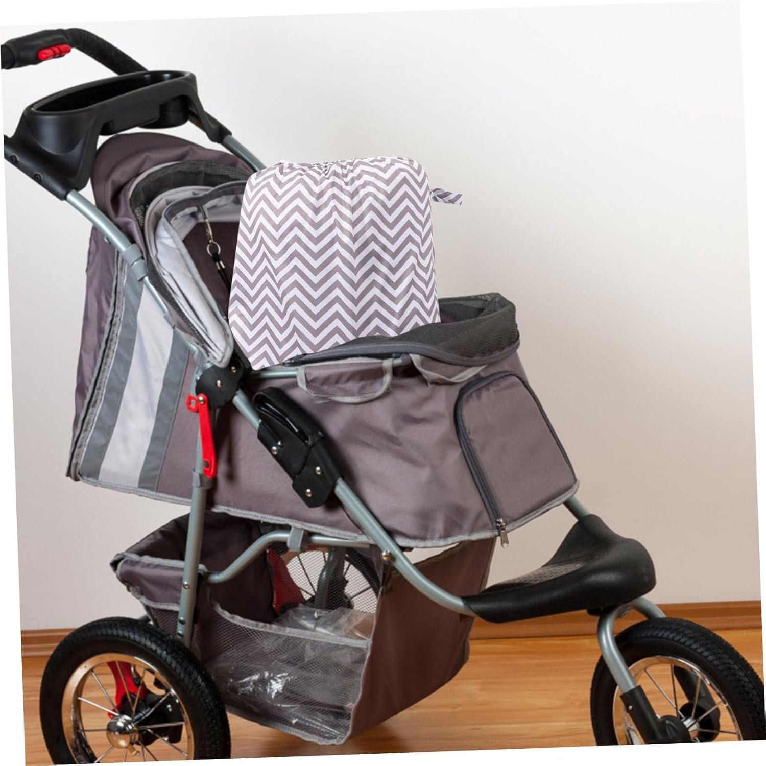 Reusable Diaper Pail Wet Bag Elastic Mouth Diaper Holder Portable Storage Bag for Cloth Napkin Storage for Changing Station image number 4