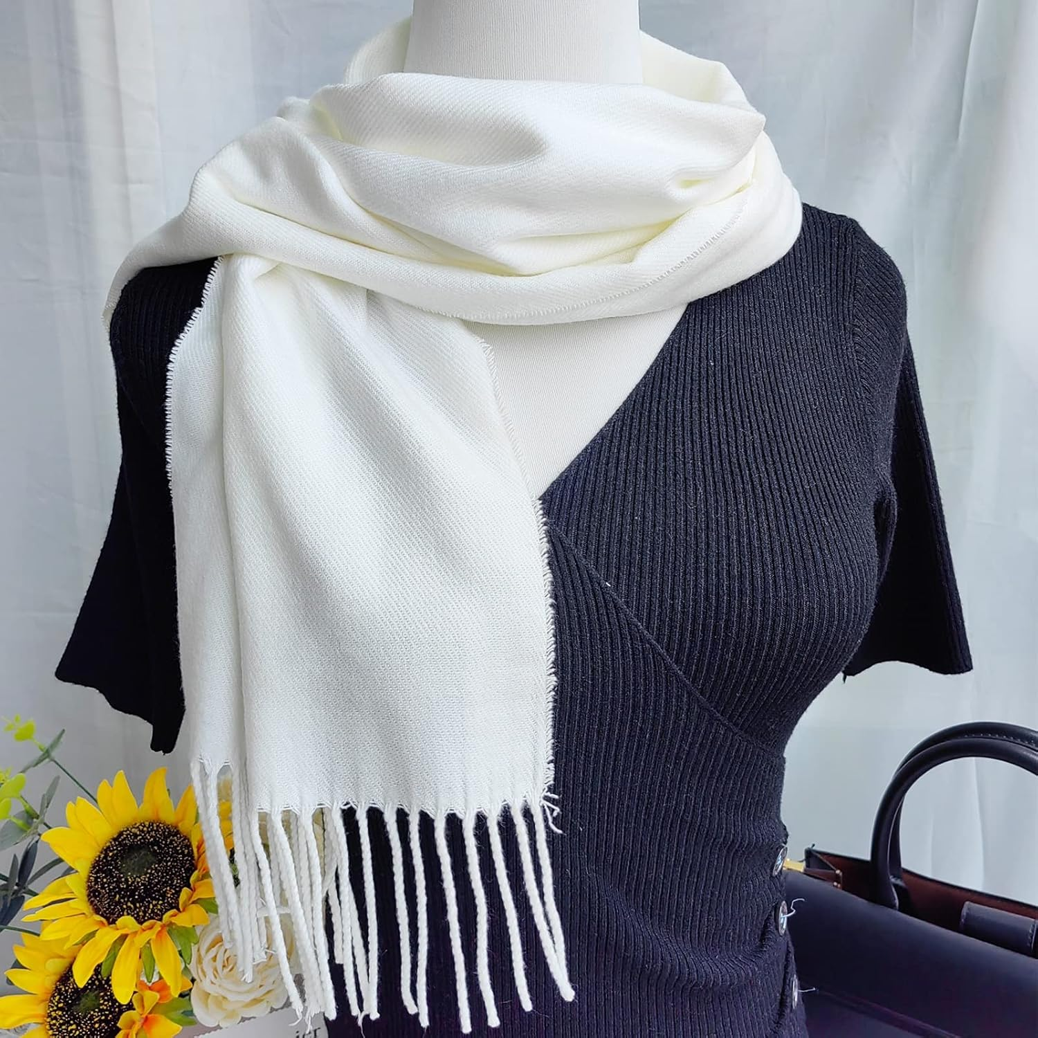 Scarf for Men Women Cashmere Neck Scarf Plaid Winter Scarf Fall Softest Classic Warm - Black,Red image number 5