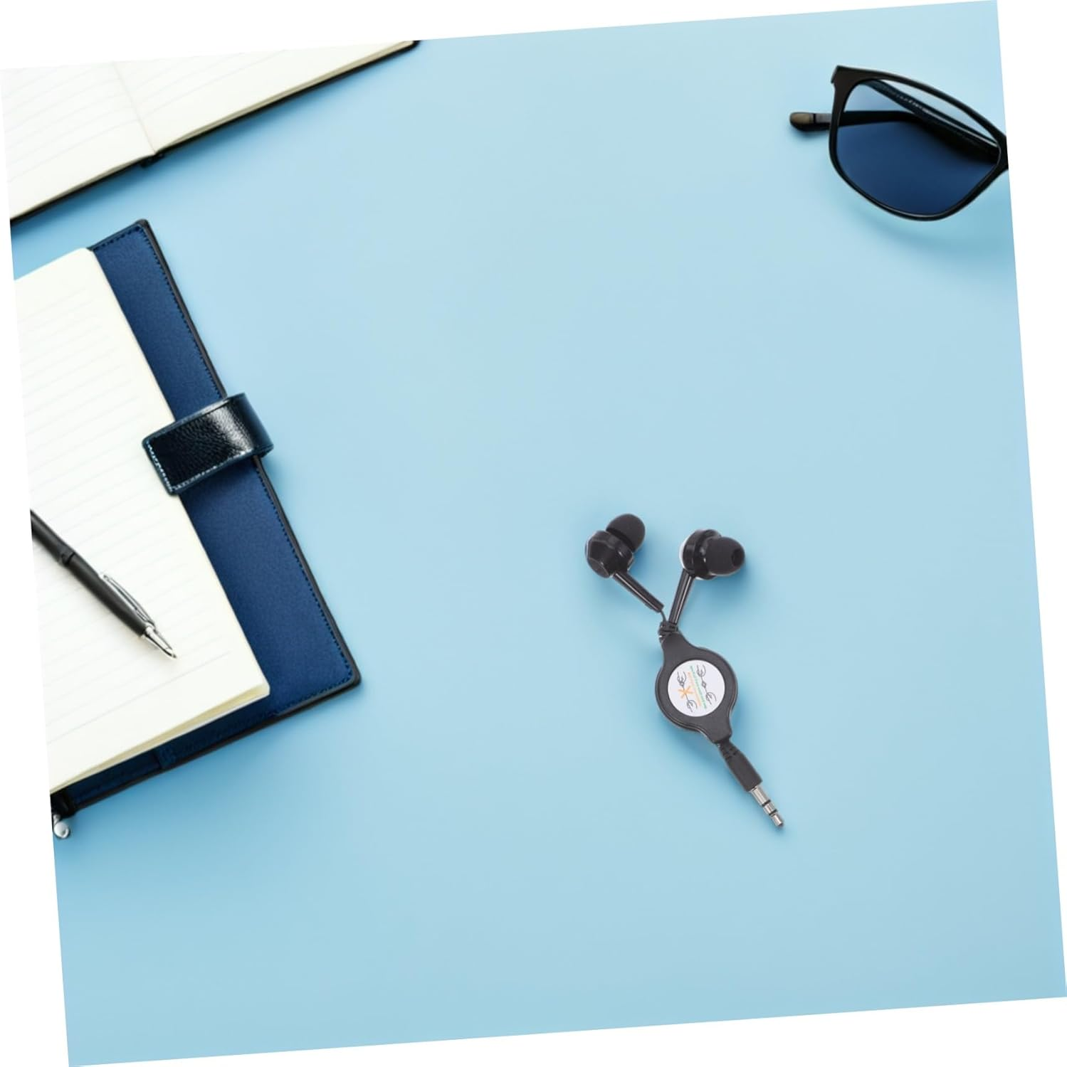 Hoement 2Pcs Retractable Wired Earbuds In-Ear Earphones Compact Portable Headphones with Dual Cable Stretch for Work Study Travel Noise Reduction and High-Fidelity Sound image number 4