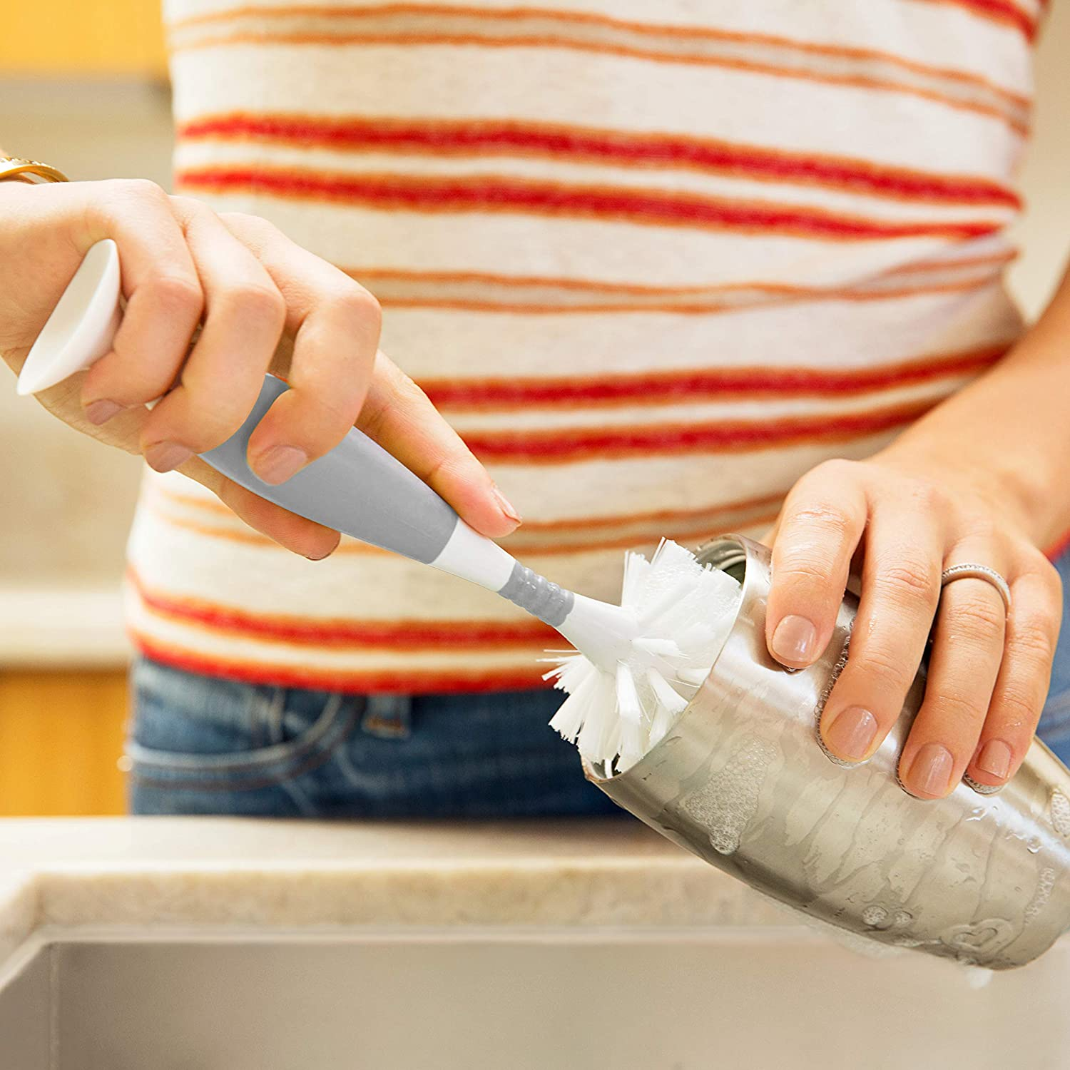 Munchkin Bristle Bottle Brush, Grey, 2 Pack image number 4