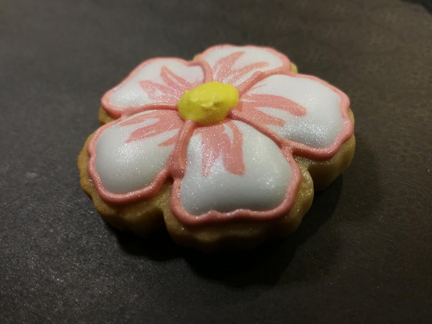 Flower Blossom Cookie Cutters Set &ndash; 8 PC High Grade 430 Stainless Steel &ndash; a Truly Unique Set for Flower Lovers image number 6