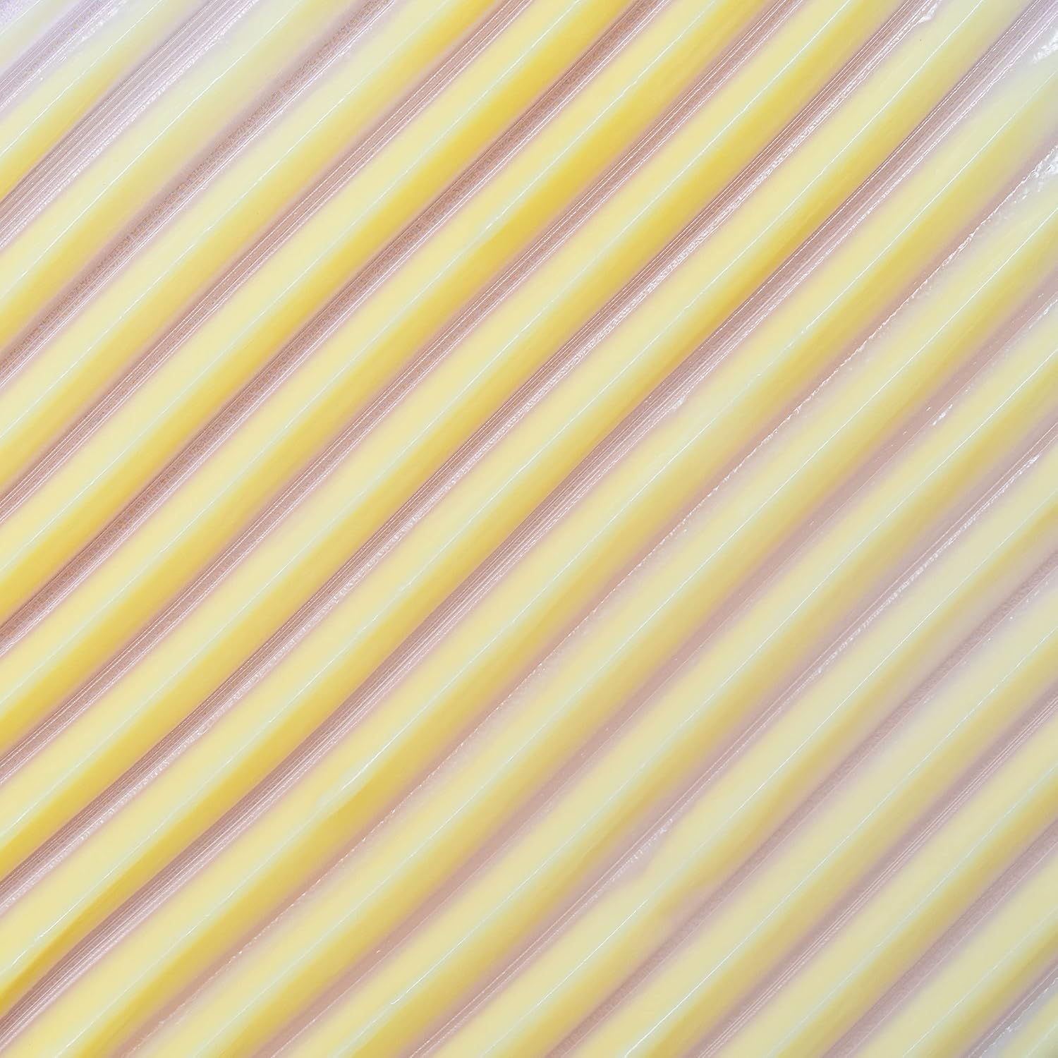 Umberto Giannini Banana Butter Leave-In Conditioner 200Ml image number 2