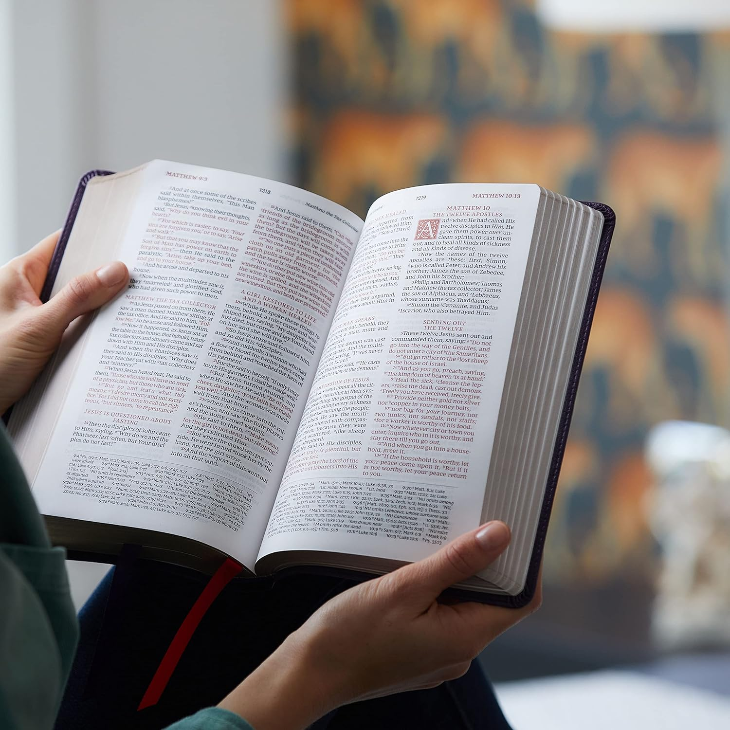 NKJV Personal Size Reference Bible, Sovereign Collection, Red Letter, Comfort Print [Brown]: Holy Bible, New King James Version image number 6