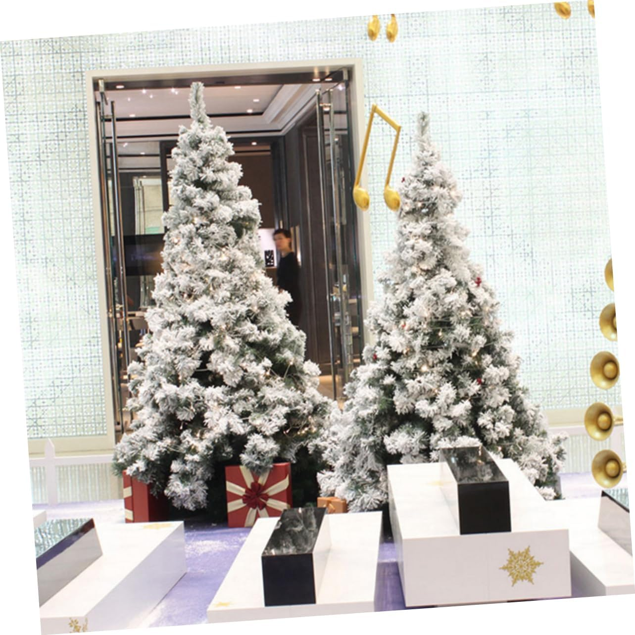 Artificial Flocked Christmas Tree White for Home Mall Decoration Simulated Xmas Tree Adornment Festive and Charming Random Style image number 4