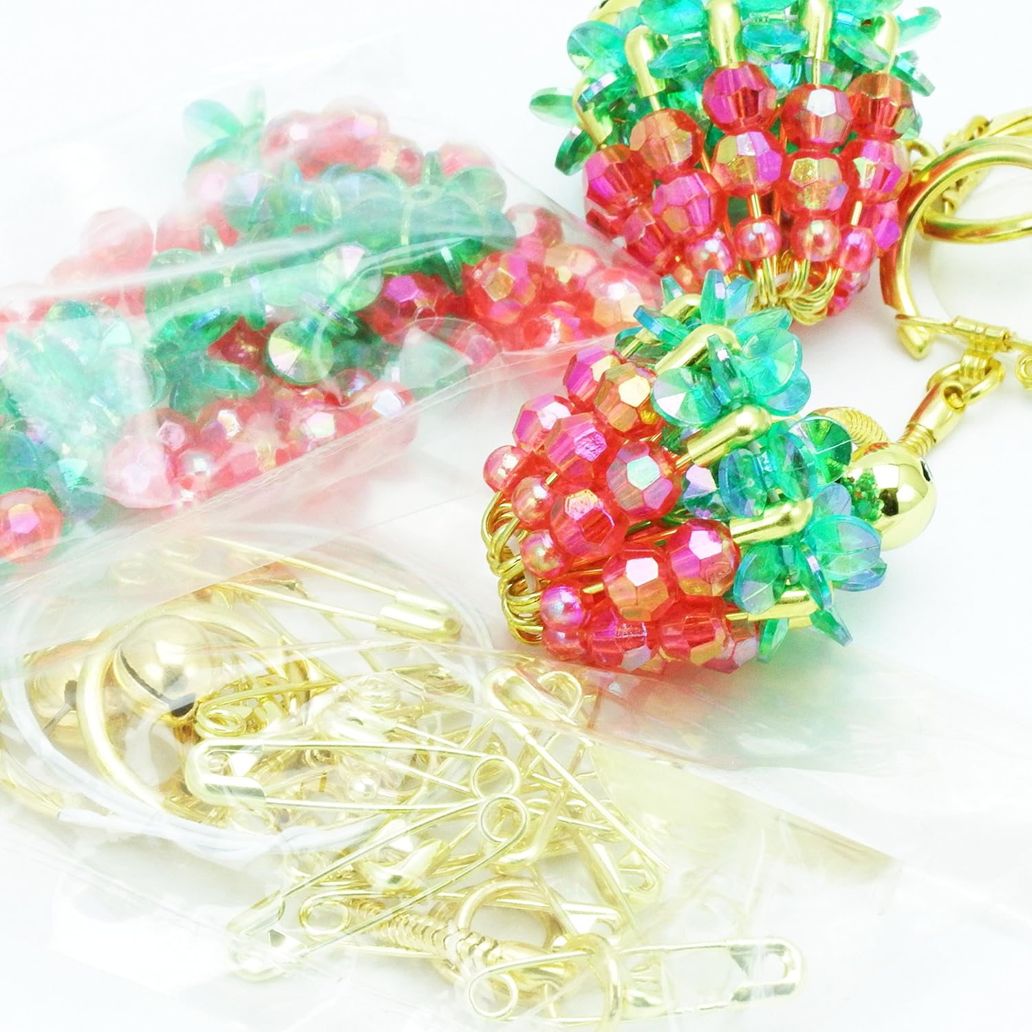 Yamakyu Original Beads Kit Freshly Picked Strawberries Keychain of Handicraft image number 1