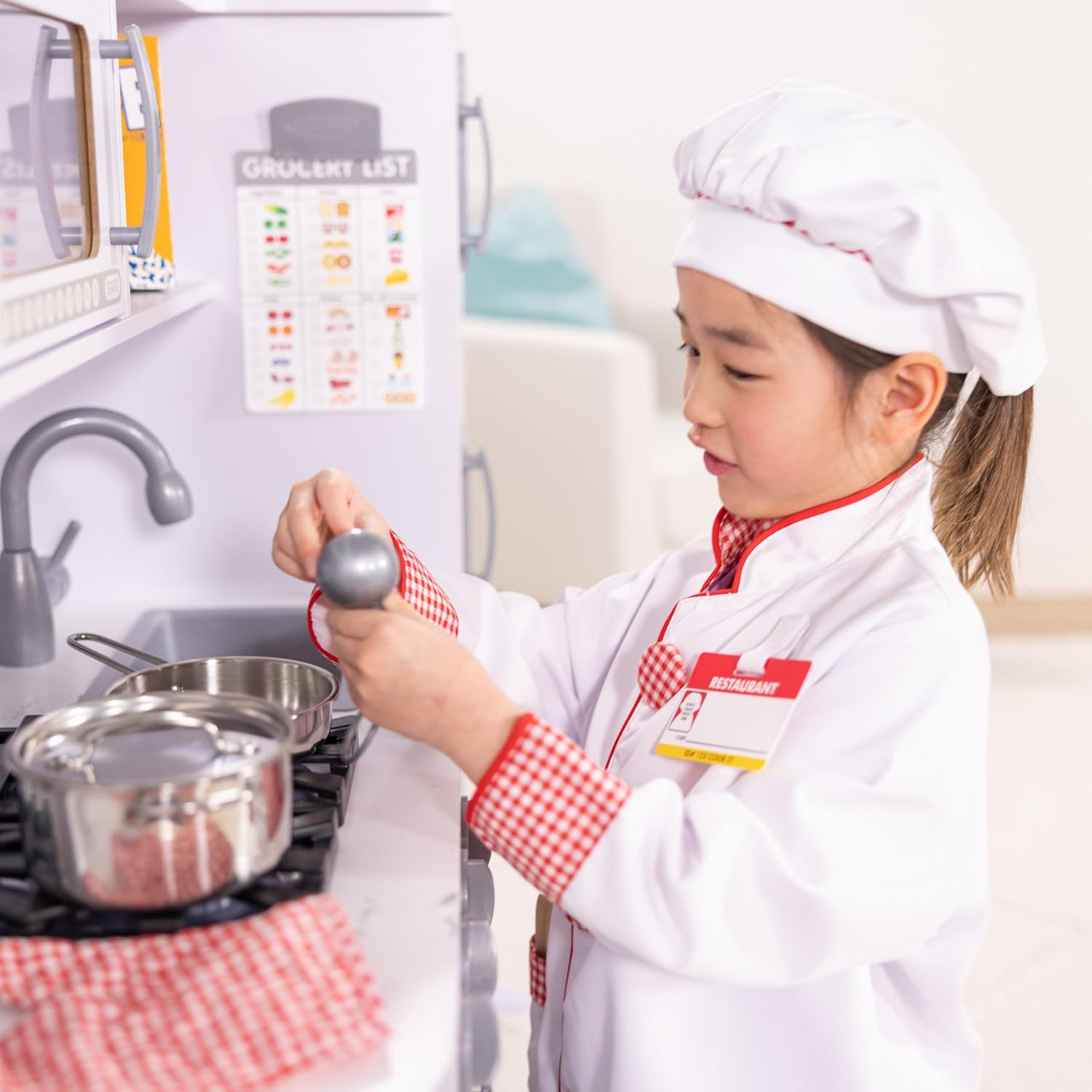 Melissa & Doug Chef Role Play Costume image number 2