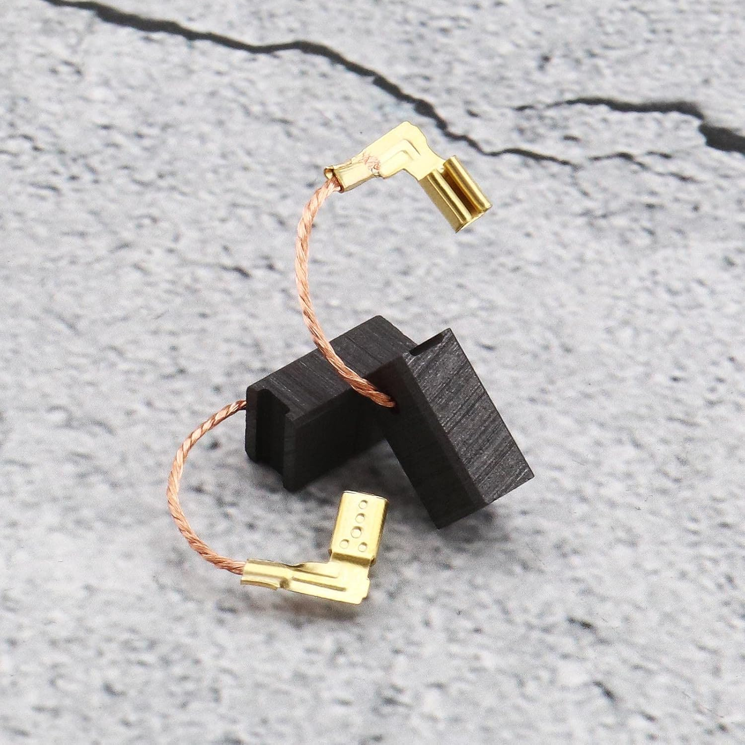 2 Pairs Carbon Brushes with Spring Connector Multifunctional Sanding Machine Motor Replacement Part Compatible with Dewalt DWE315 DWE314 Power Tool Accessories image number 3