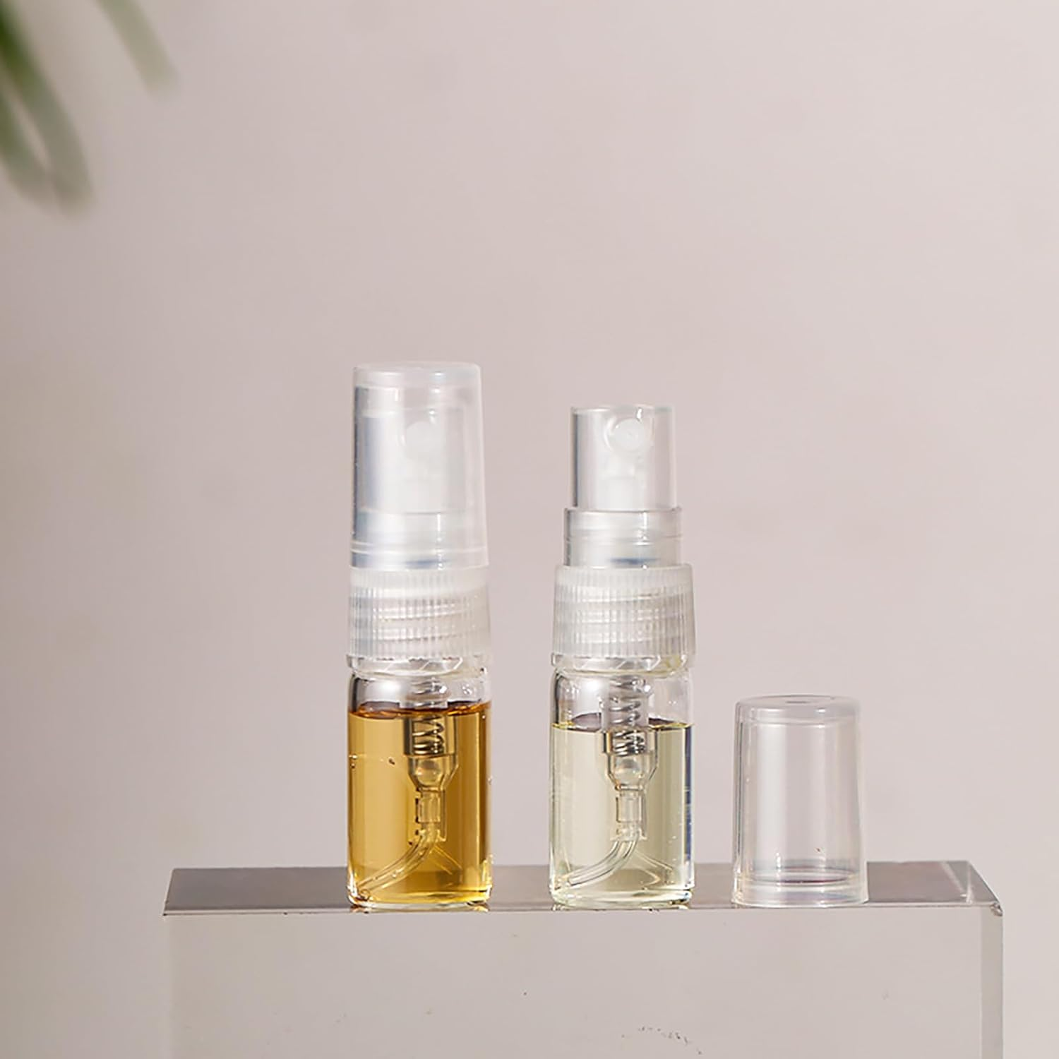 10 PCS 2Ml Sample Containers Cologne Perfume Tester Bottles Spray Sample Vial Atomizer Mini Fragrance Bottles Portable Travel image number 3