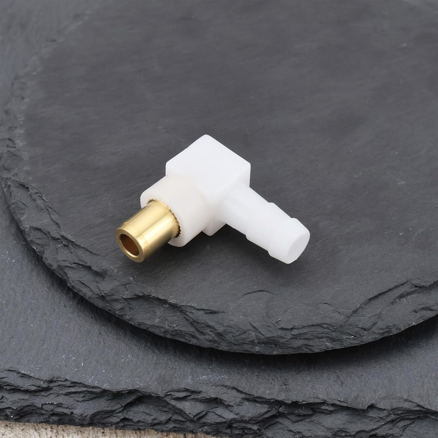 YINETTECH 2Pcs Carburetor Fuel Fitting Carb Hose Connector Replacement Part 692317 493496 494451 Compatible with Briggs & Stratton Snowblower Lawn Tractor image number 4