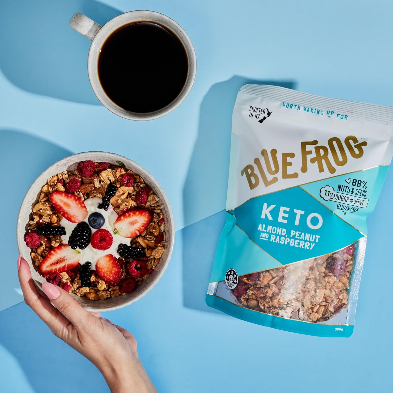 Blue Frog Almond, Peanut and Raspberry Keto Cereal 300 G image number 2