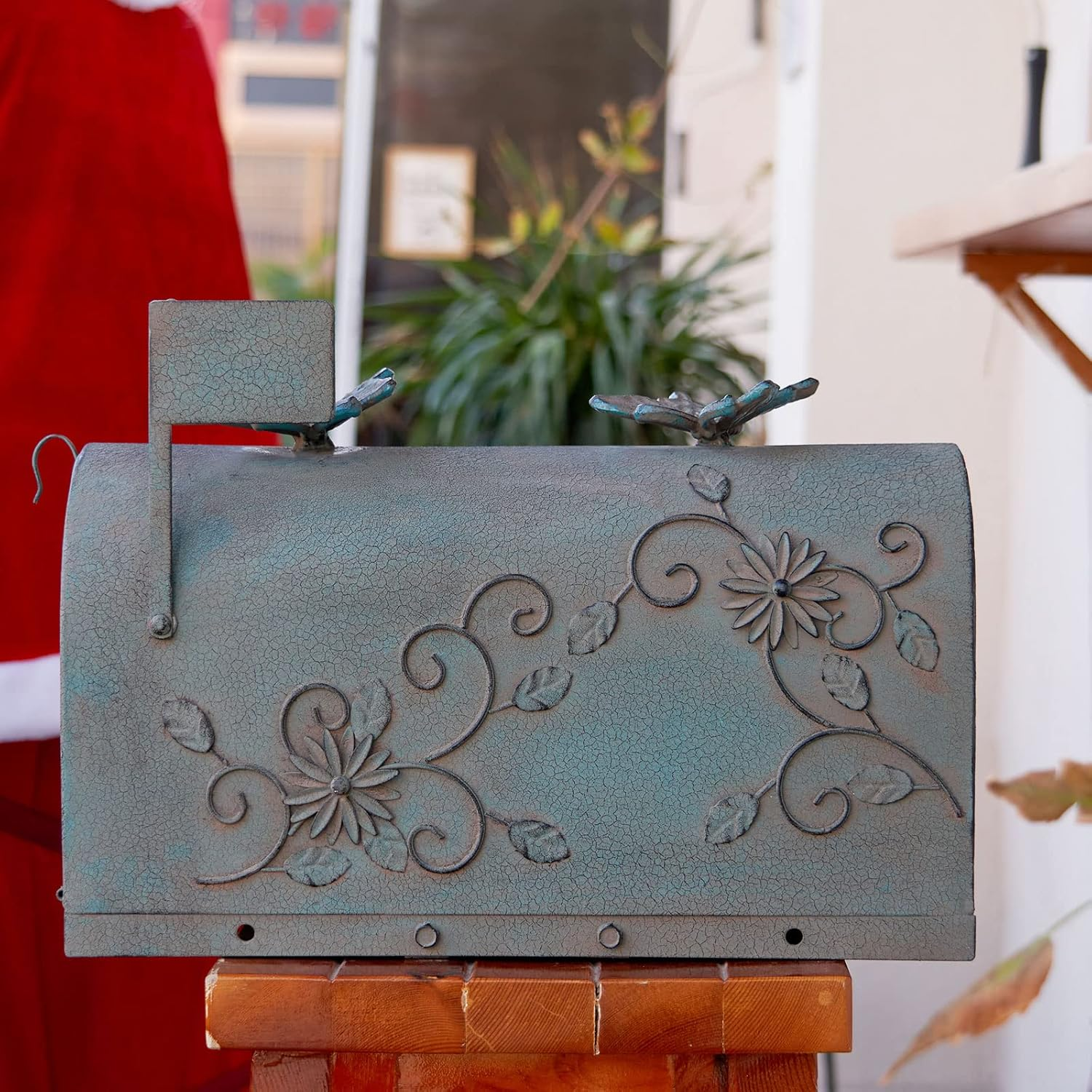 MEIYIHUI Heavy Duty Galvanized Steel Mailbox Post, Rural Mail Box Postal Storage Box with Butterfly Decoration (Vintage Green) image number 3