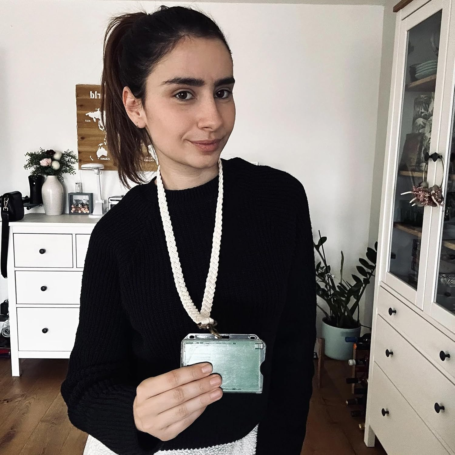 AOKSUNOVA Lanyards for Keys Green Key Lanyard Key Chain for Women Long Lanyard Strap Keychain Holder for ID Badges Card - Black image number 4