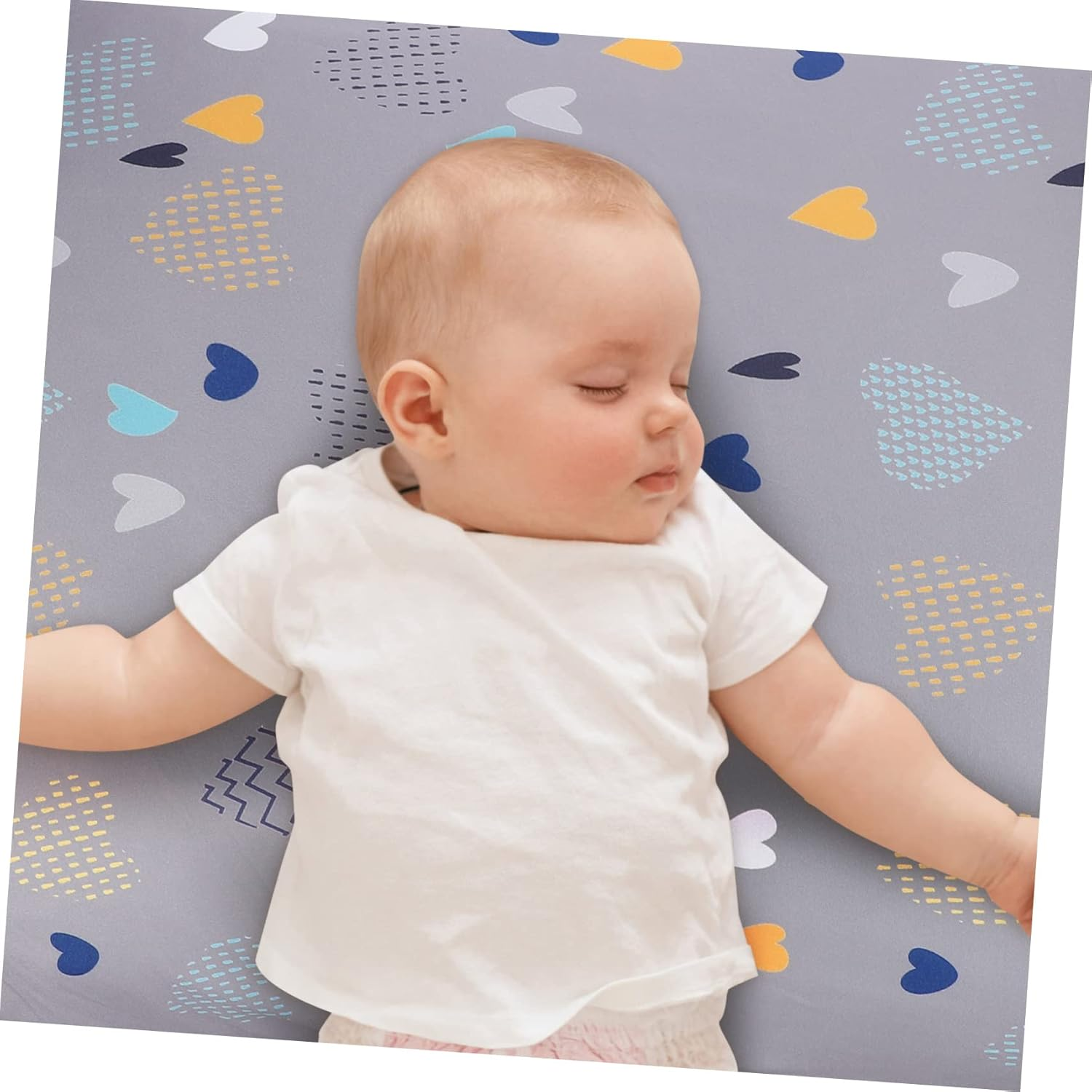 Fitted Bassinet Mattress Pad Cover Bassinet Sheet Removable Washable Elastic Printed Gray Heart Pattern Nursery Bedding image number 2