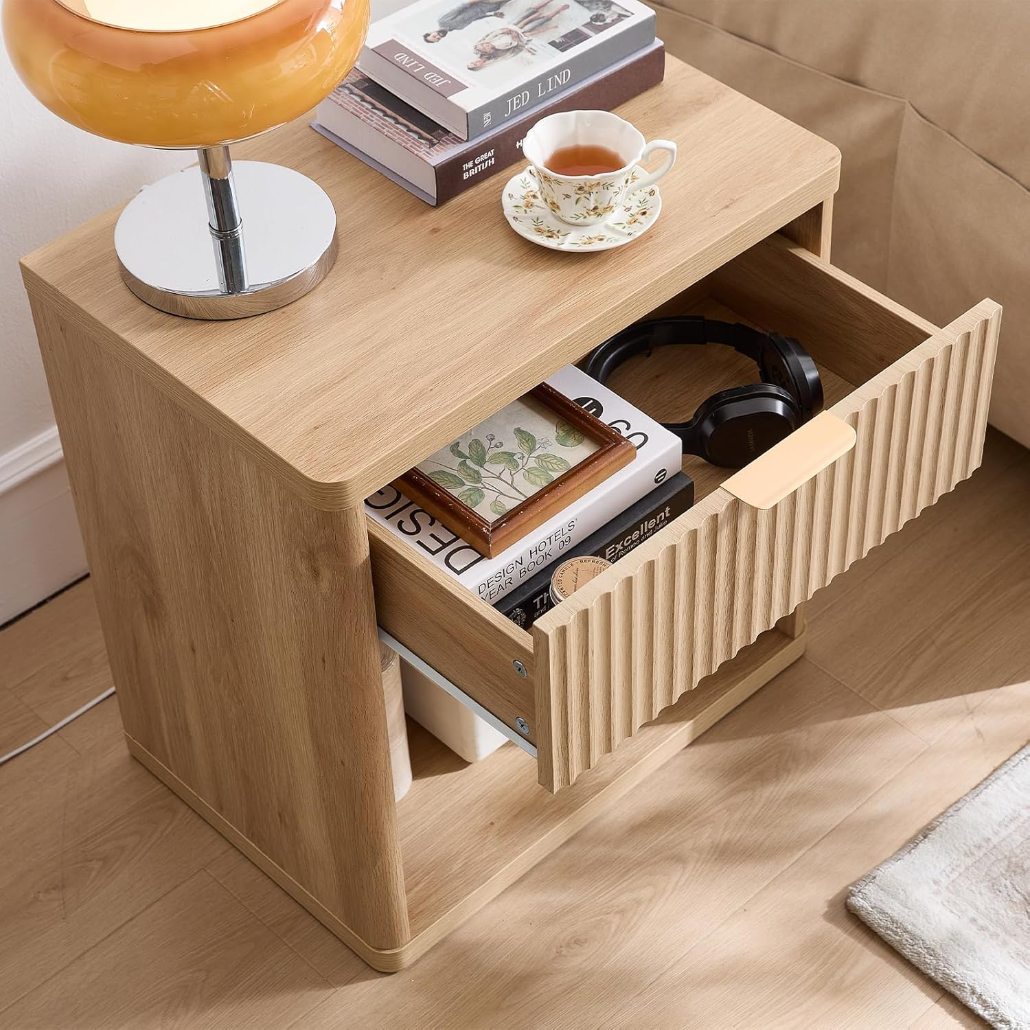 LELELINKY 58 X 39 Cm Fluted Bedside Table with 1 Drawer,Farmhouse Natural Bed Side Tables Storage Chest of Drawers with Open Shelf,Wood Nightstand Cabinet with Metal Handles for Bedroom,Living Room