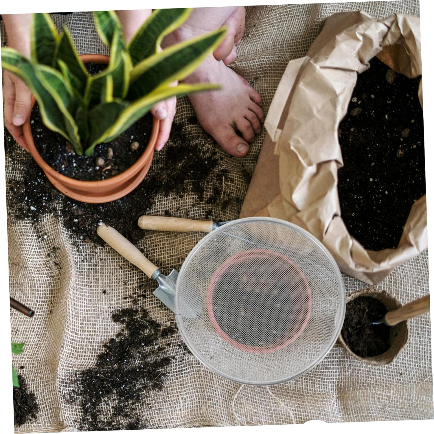 KONTONTY Fine Mesh Sandstone Sieve Tool for Garden Women Gardening Gloves Soil Sifter Strainer Pan Compatible Bucket