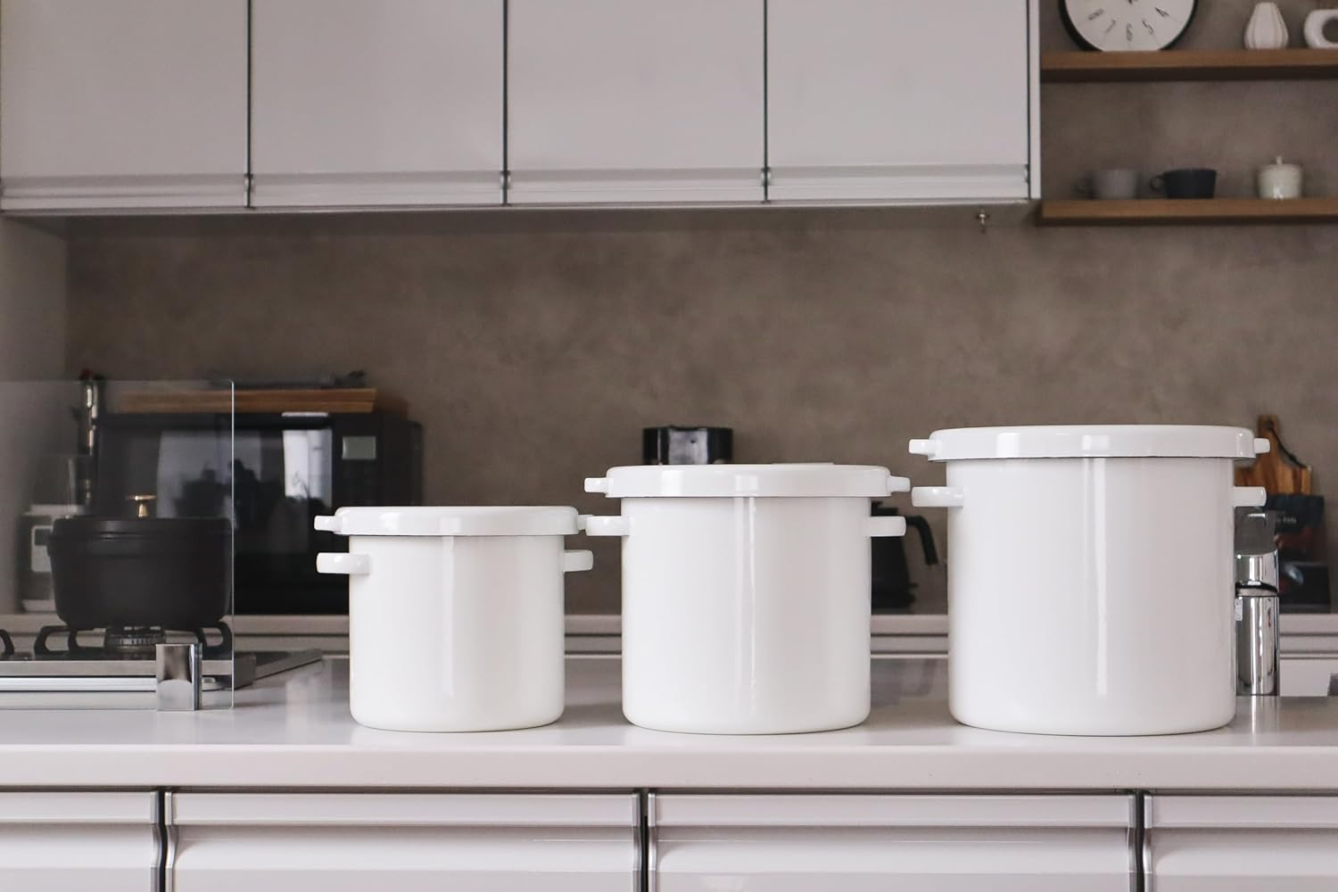 Nodahoro WRS-24 Storage Container, round Stocker, 9.4 Inches (24 Cm), Sealed Lid, Enameled Miso, Rice, Umeboshi, Bran Pickles, Bran Floor, Made in Japan