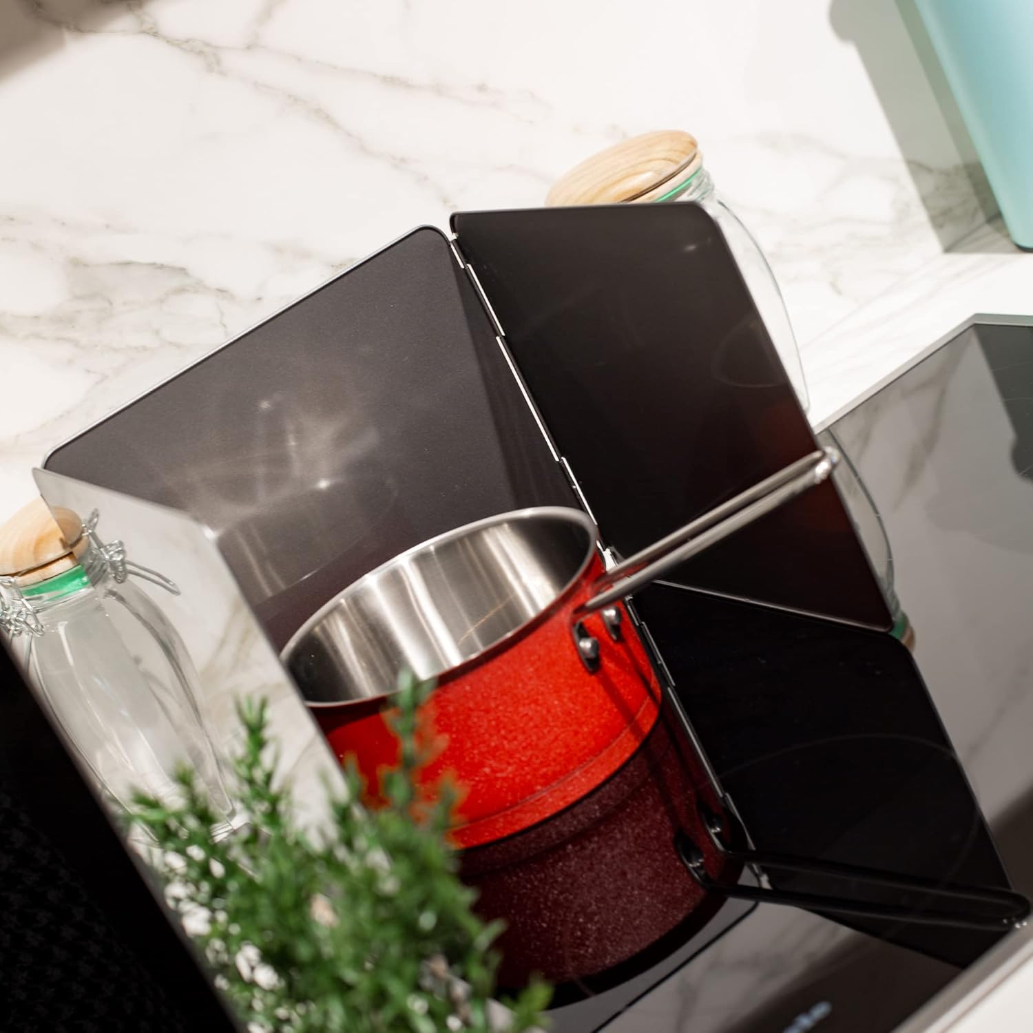 UPP 370 Wall, Pan, Keeps Stove Clean, Space-Saving Folding, Splash Guard, Ideal Kitchen Accessories, Metal, Black image number 2