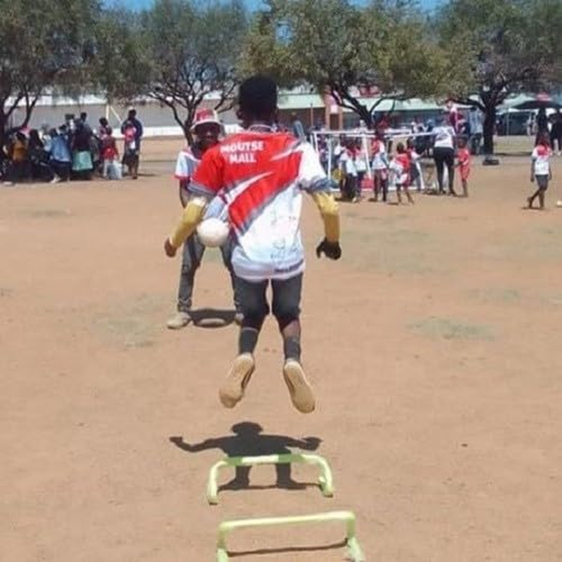 SUMMIT Agility Hurdles Set - Plastic Hurdles for Speed Training and Coordination Drills; Adjustable Heights for Multi‑Level Fitness Use - Set of 6 image number 2