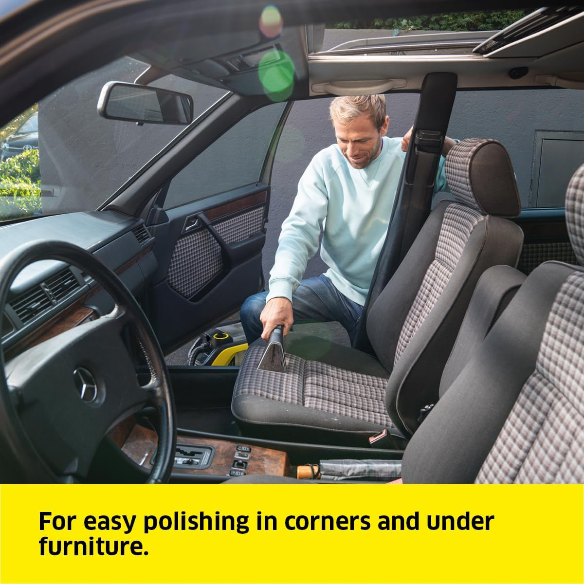 K&Auml;RCHER Spot Cleaner SE 3-18 Portable Battery Powered, Removes Tough Stains, Perfect for Cars, Carpets, Upholstery, Pet Stains, 18V 2.5AH Battery image number 5