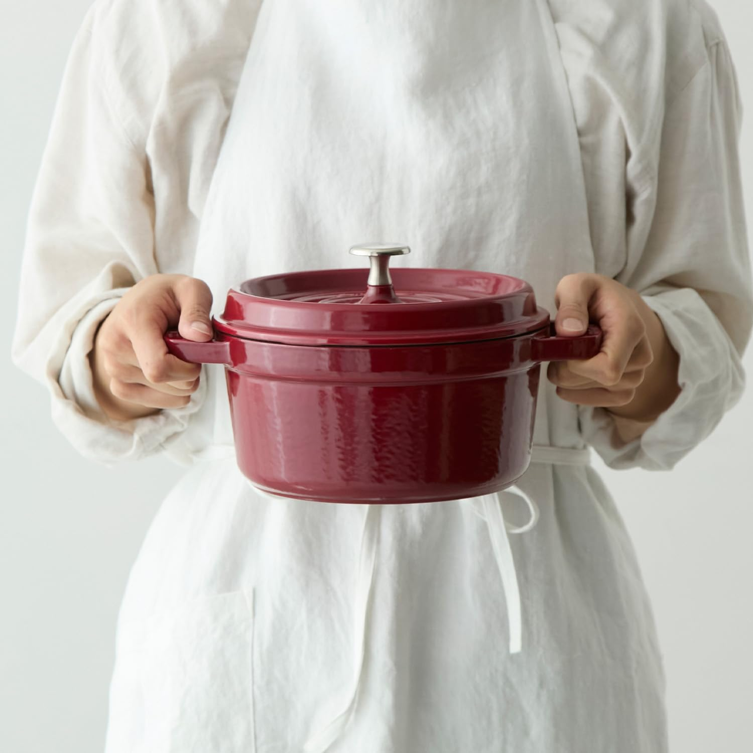Staub Pico Cocotte round 7.9 Inches (20 Cm) Bordeaux Recipe Book Set image number 5
