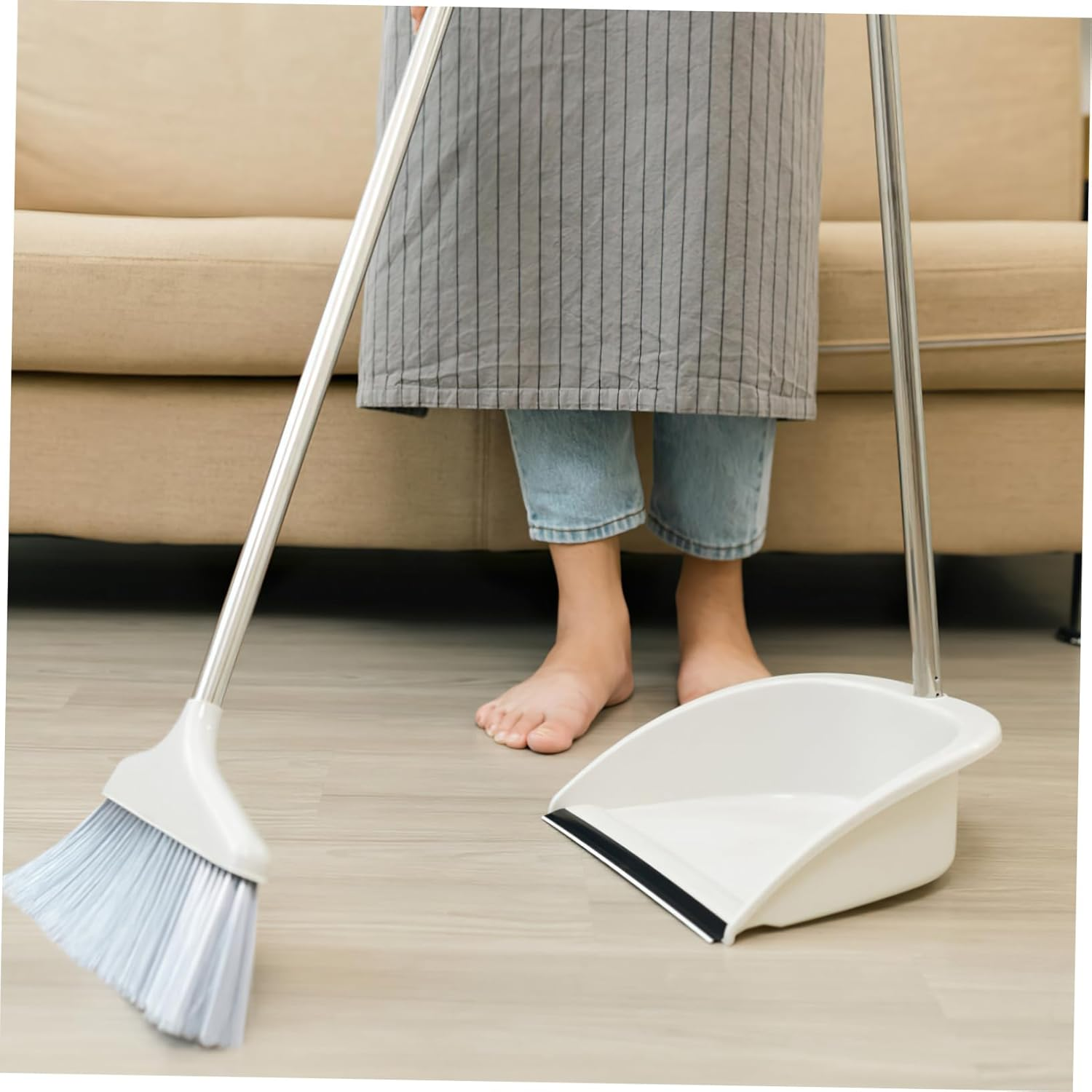 CRILSTYLEO 2Pcs Replacement Dustpan Plastic Lip Strips Edge Protectors for Brooms Garbage Shovels Versatile Cleaning Tool with Cut to Design image number 2