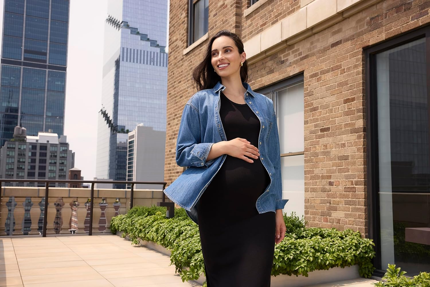 Motherhood Maternity Women'S Denim Shacket Long Sleeve Button down Pregnancy Shirt image number 4