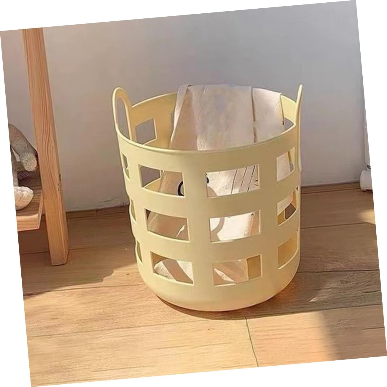 BESTOYARD Small Dirty Laundry Storage Basket Hollow-Out Plastic Organizer Lightweight Multi-Use Clothes Hamper for Home and Dorm Room image number 2