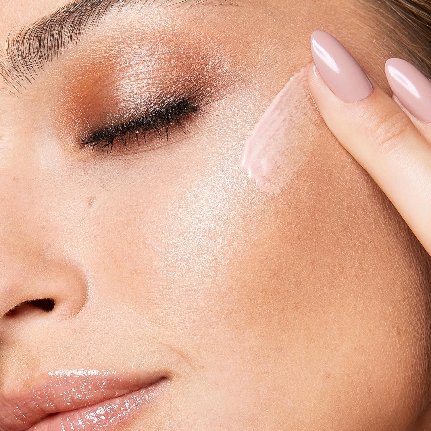 KIKO Milano Radiance Boost Serum Face Base Perfecting Serum Primer for Clear Complexion