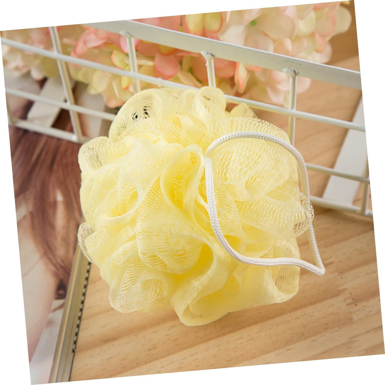 LALADEFIEE 16Pcs Mixed Balls Power Scrubbers Soft Loofah Sponges for Shower Body Scrubbing image number 1