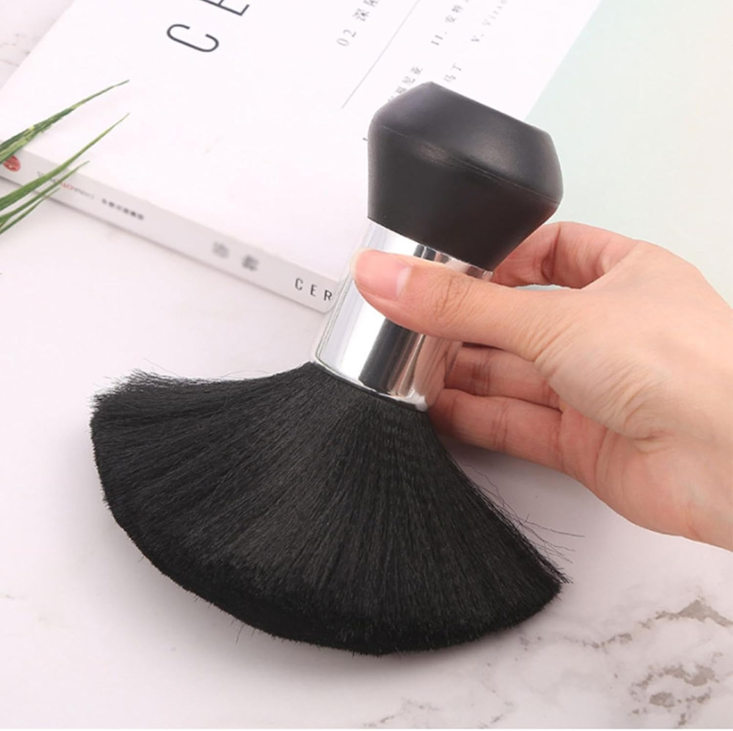 Neck Dust Brush, Portable Hair Brush, Soft Makeup Bristles, Hair Cutting Accessories for Hairdresser, Hairdresser, Hair Stylist image number 1