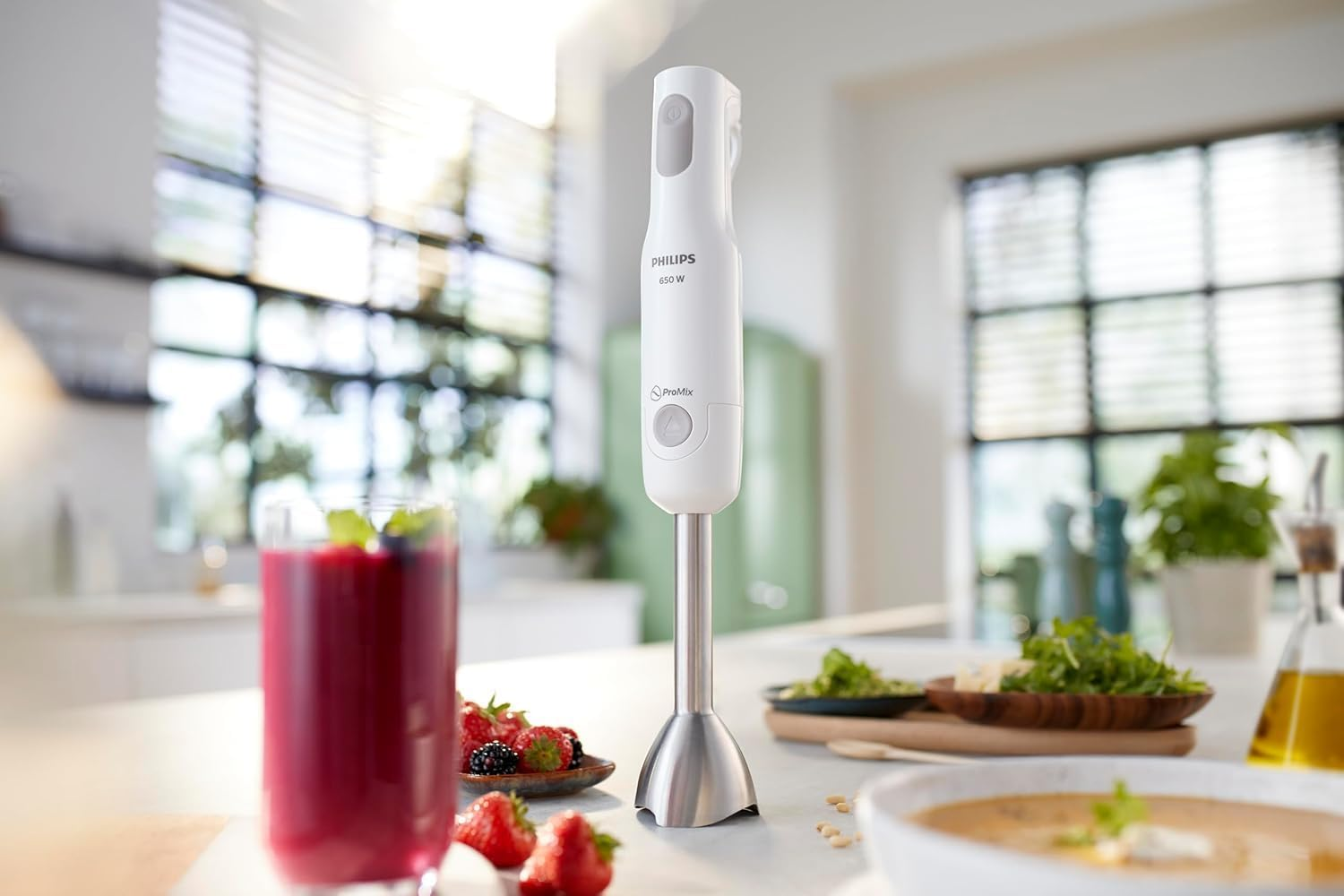 Philips Daily Collection Promix Hand Blender, Intuitive Simple, Powerful, 650 W, Ergonomic Design, Splash Guard for Knife Unit, Plastic/Metal (HR2534/00)